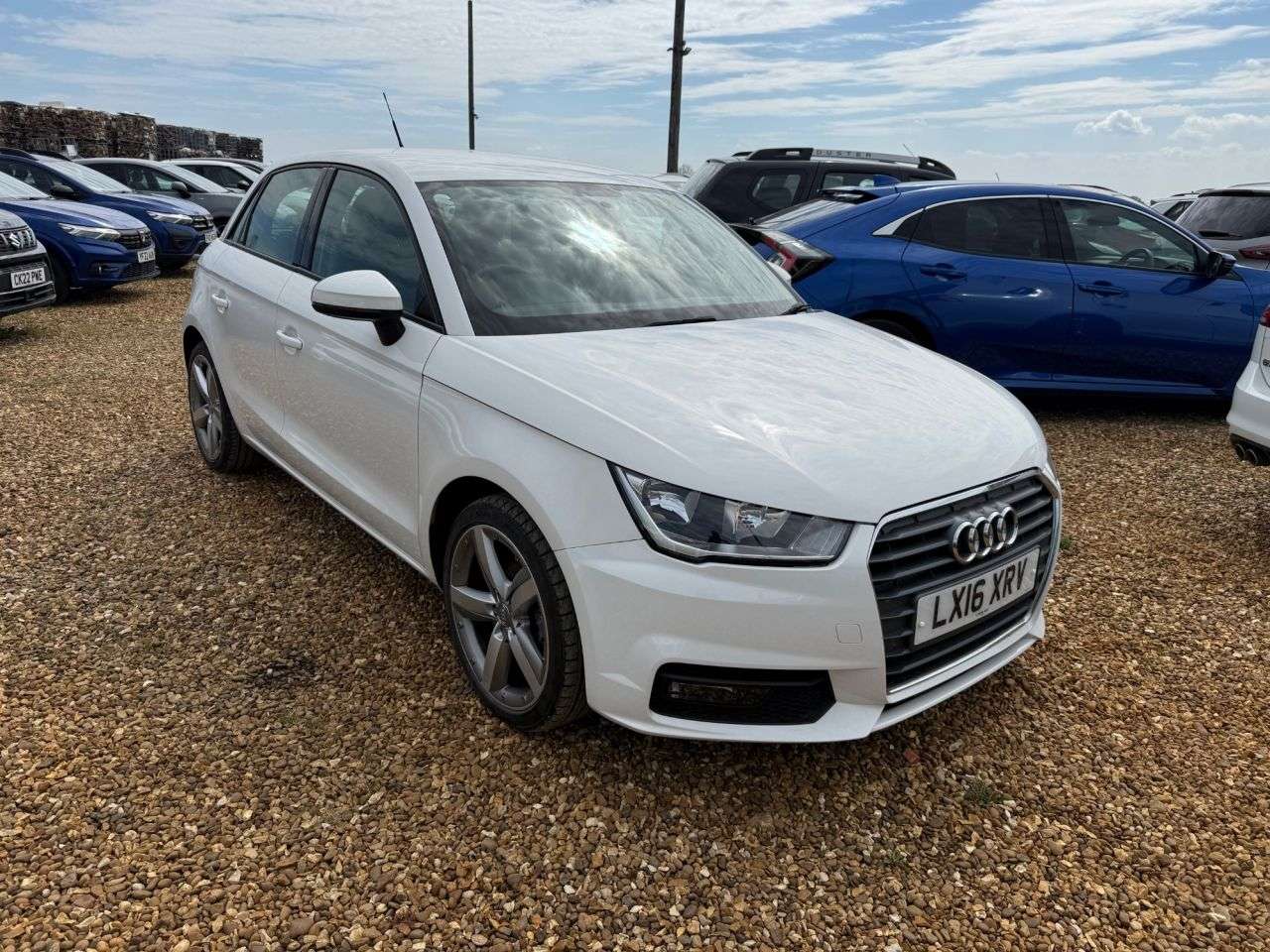 A 2016 AUDI A1 1.0 TFSI Sport Sportback 5dr Petrol Manual Euro 6 (s/s) (95 ps) A 2016 AUDI A1 1.0 TFSI Sport Sportback 5dr Petrol Manual Euro 6 (s/s) (95 ps)