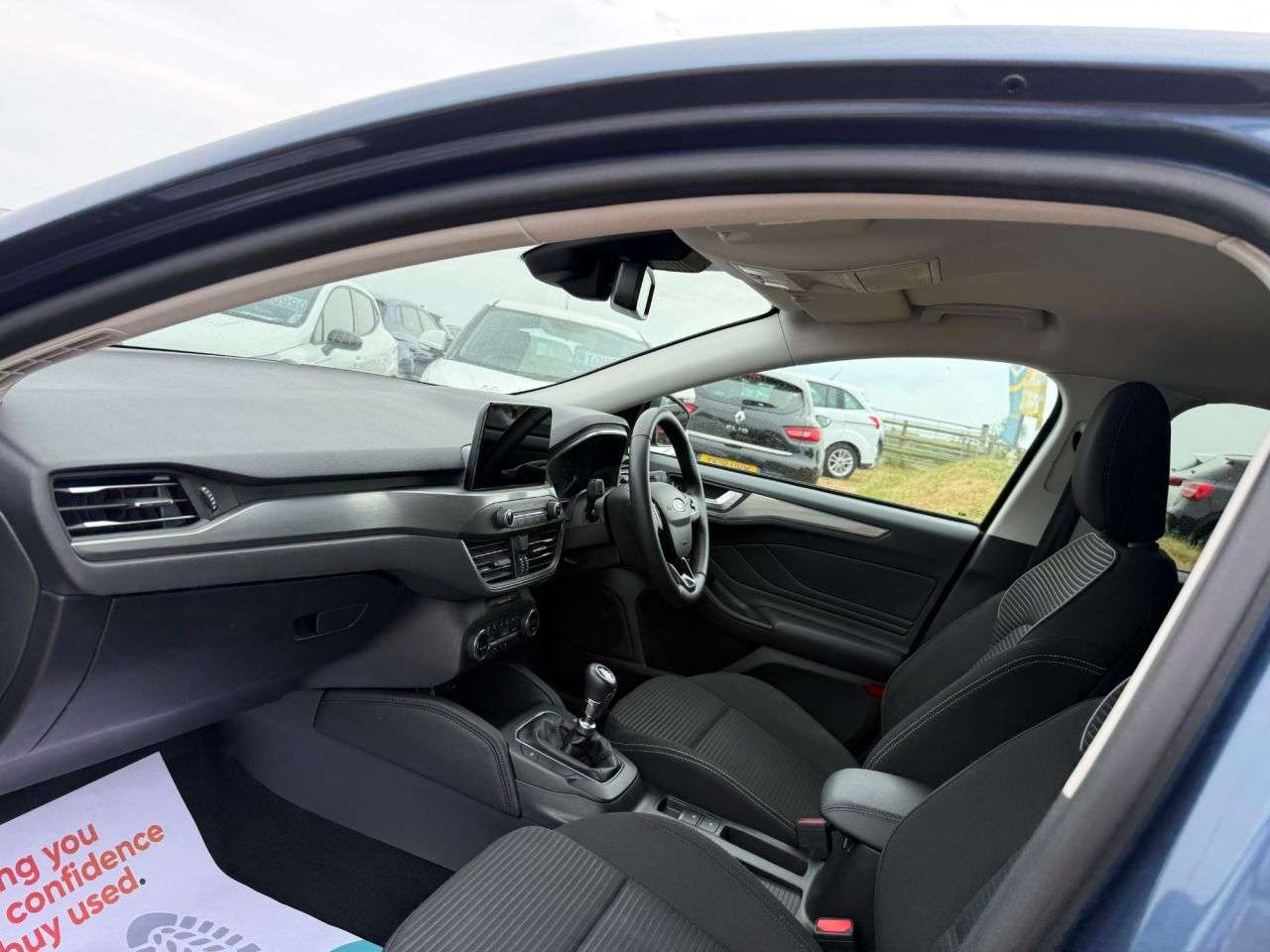 A 2019 FORD FOCUS 1.0T EcoBoost Titanium Hatchback 5dr Petrol Manual Euro 6 (s/s) (125 ps) A 2019 FORD FOCUS 1.0T EcoBoost Titanium Hatchback 5dr Petrol Manual Euro 6 (s/s) (125 ps)
