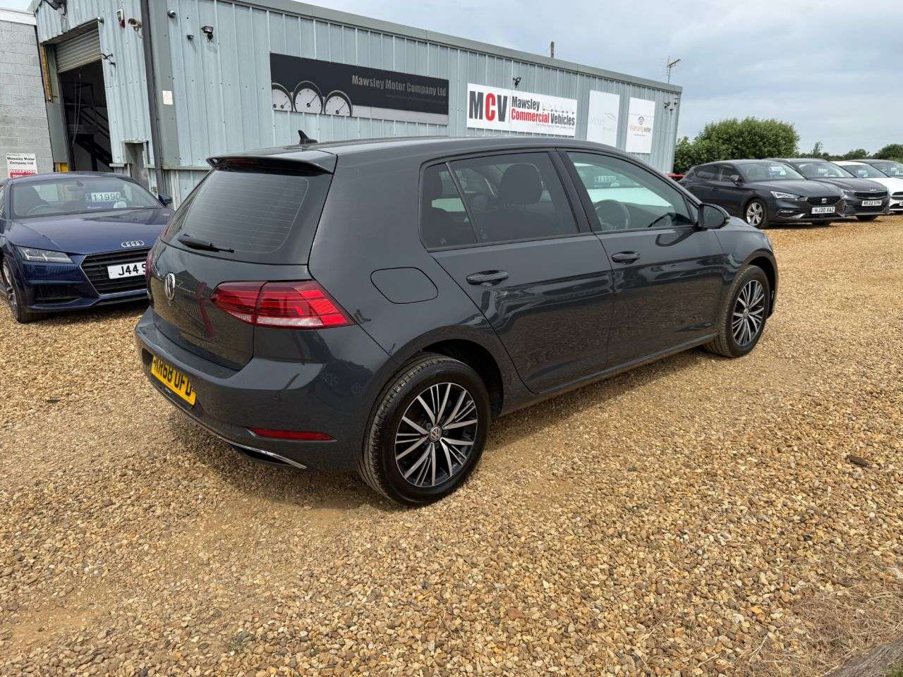 A 2018 VOLKSWAGEN GOLF 1.6 TDI SE Nav Hatchback 5dr Diesel Manual Euro 6 (s/s) (115 ps) A 2018 VOLKSWAGEN GOLF 1.6 TDI SE Nav Hatchback 5dr Diesel Manual Euro 6 (s/s) (115 ps)