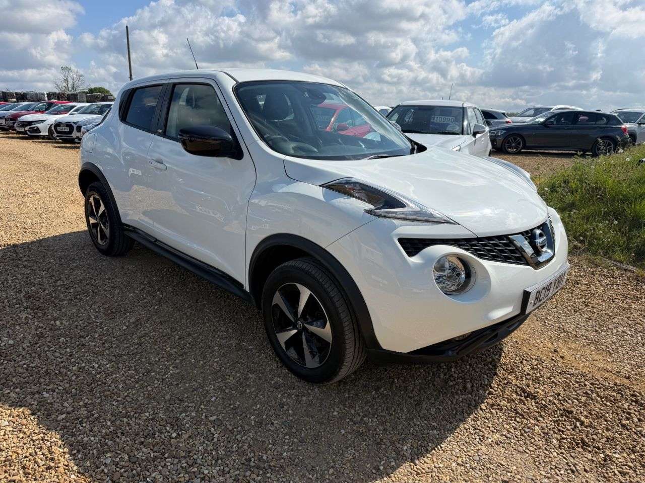 A 2019 NISSAN JUKE 1.6 Bose Personal Edition SUV 5dr Petrol Manual Euro 6 (112 ps) A 2019 NISSAN JUKE 1.6 Bose Personal Edition SUV 5dr Petrol Manual Euro 6 (112 ps)