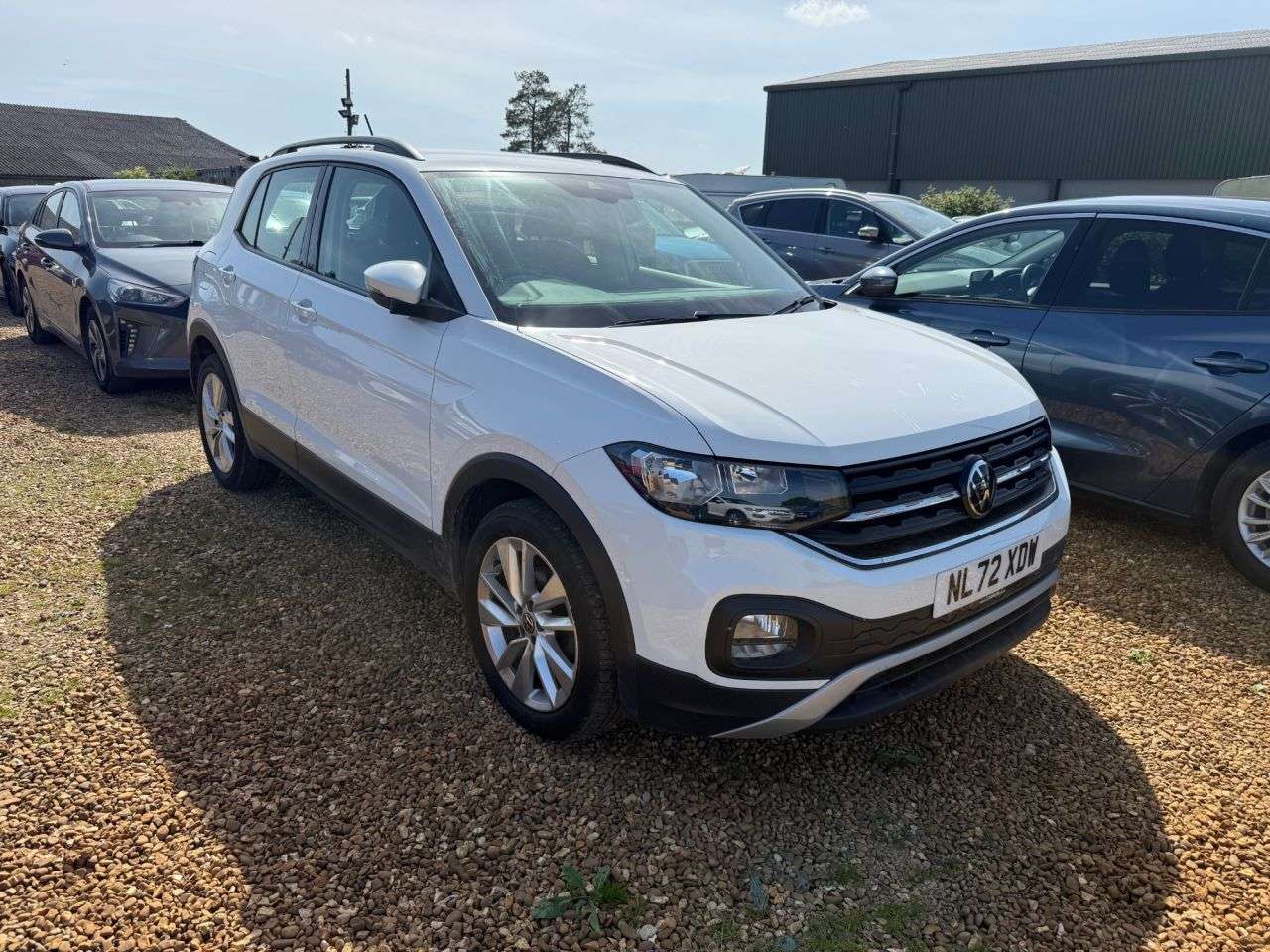 A 2022 VOLKSWAGEN T-CROSS 1.0 TSI SE SUV 5dr Petrol Manual Euro 6 (s/s) (95 ps) A 2022 VOLKSWAGEN T-CROSS 1.0 TSI SE SUV 5dr Petrol Manual Euro 6 (s/s) (95 ps)
