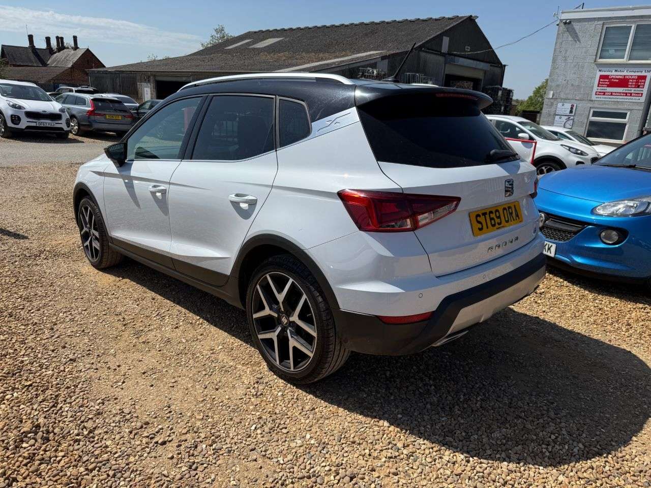 A 2019 SEAT ARONA 1.0 TSI GPF FR Sport SUV 5dr Petrol Manual Euro 6 (s/s) (115 ps) A 2019 SEAT ARONA 1.0 TSI GPF FR Sport SUV 5dr Petrol Manual Euro 6 (s/s) (115 ps)