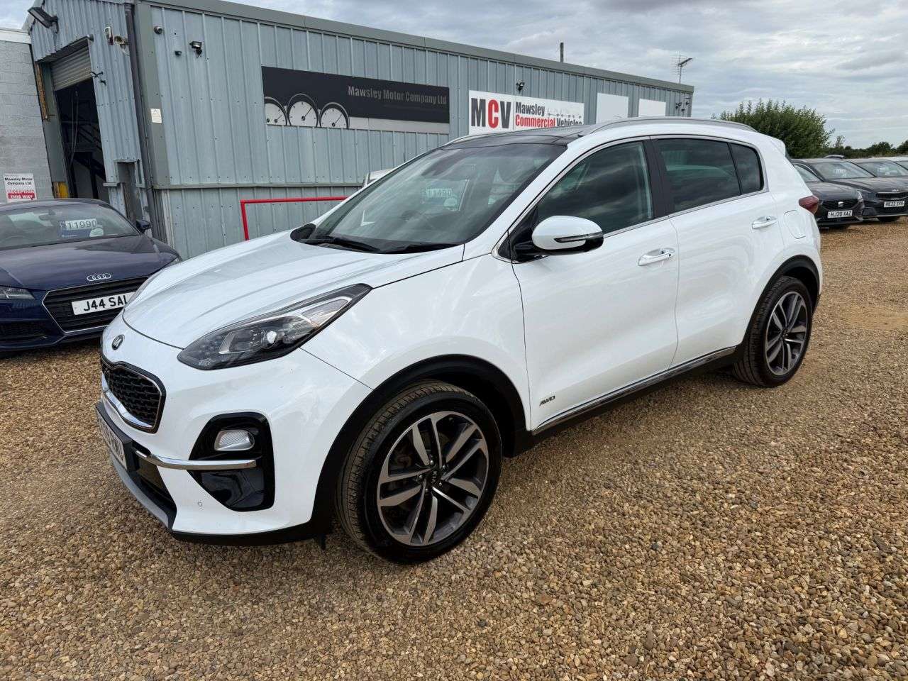 A 2019 KIA SPORTAGE 1.6 CRDi 4 SUV 5dr Diesel DCT AWD Euro 6 (s/s) (134 bhp) A 2019 KIA SPORTAGE 1.6 CRDi 4 SUV 5dr Diesel DCT AWD Euro 6 (s/s) (134 bhp)