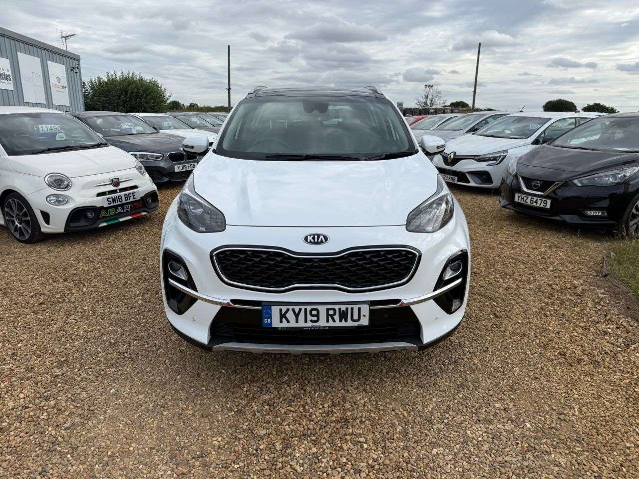 A 2019 KIA SPORTAGE 1.6 CRDi 4 SUV 5dr Diesel DCT AWD Euro 6 (s/s) (134 bhp) A 2019 KIA SPORTAGE 1.6 CRDi 4 SUV 5dr Diesel DCT AWD Euro 6 (s/s) (134 bhp)