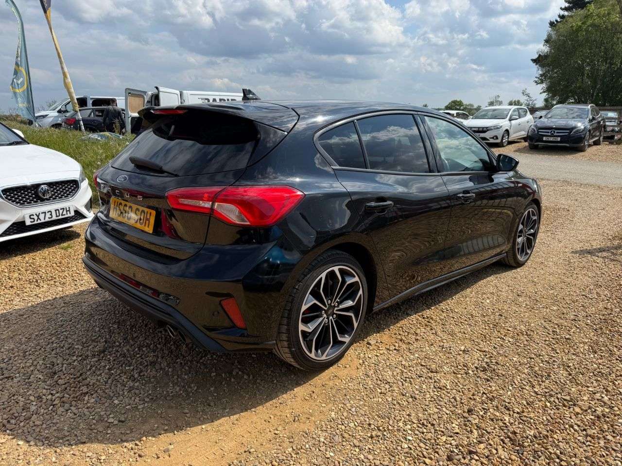 A 2019 FORD FOCUS 1.0T EcoBoost ST-Line X Hatchback 5dr Petrol Manual Euro 6 (s/s) (125 ps) A 2019 FORD FOCUS 1.0T EcoBoost ST-Line X Hatchback 5dr Petrol Manual Euro 6 (s/s) (125 ps)