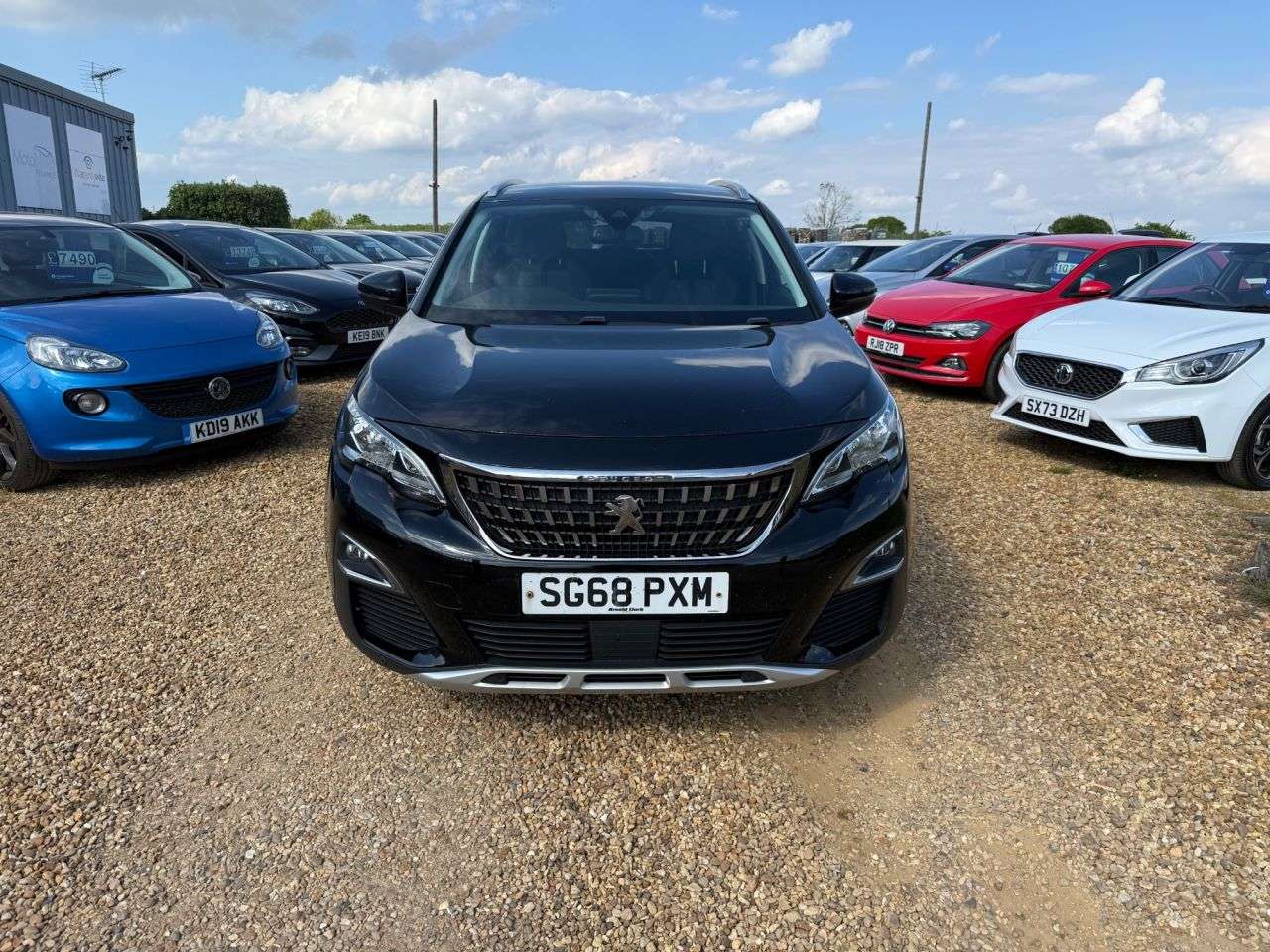 A 2018 PEUGEOT 3008 1.5 BlueHDi Allure SUV 5dr Diesel Manual Euro 6 (s/s) (130 ps) A 2018 PEUGEOT 3008 1.5 BlueHDi Allure SUV 5dr Diesel Manual Euro 6 (s/s) (130 ps)