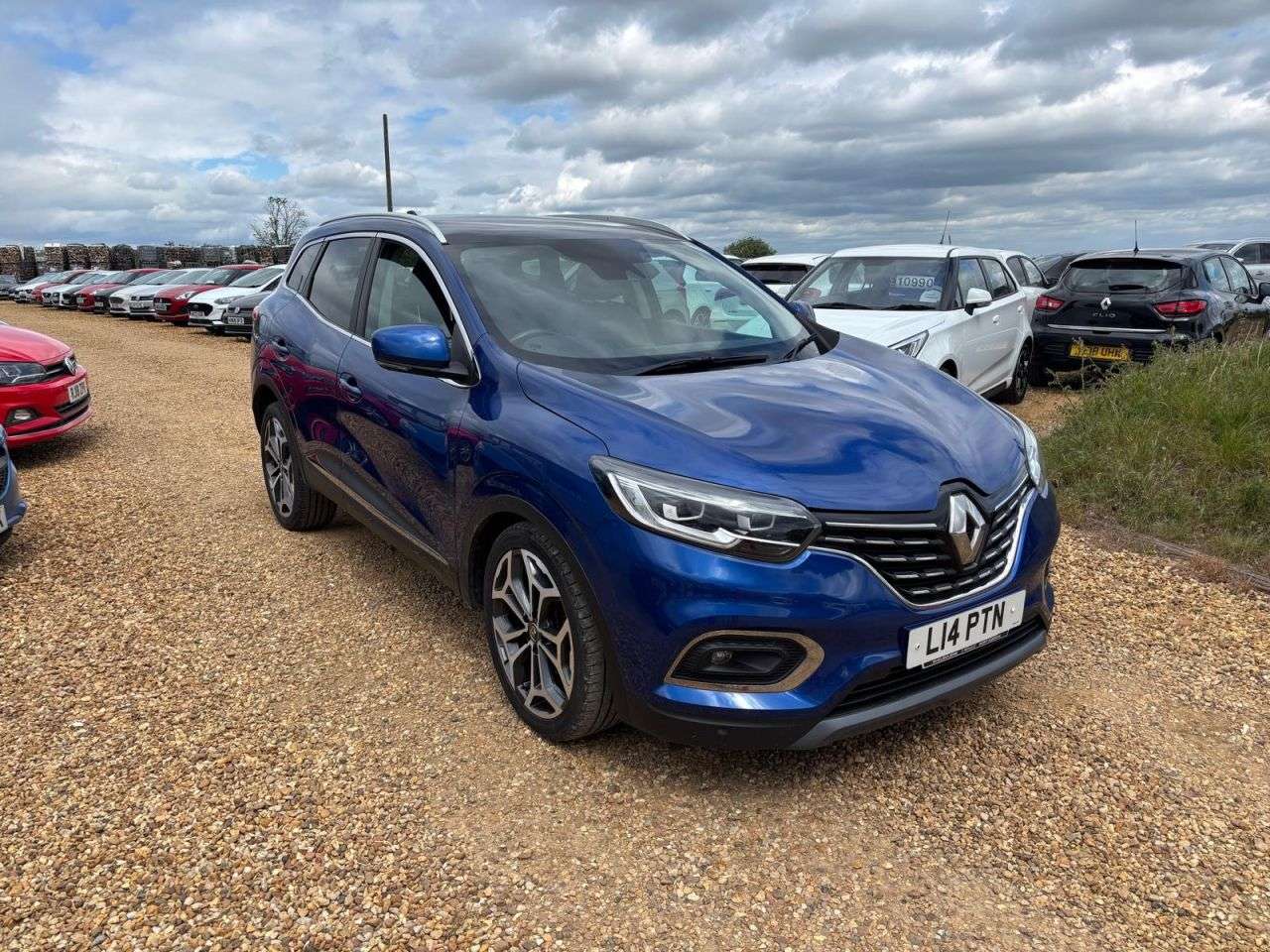 A 2019 RENAULT KADJAR 1.3 TCe GT Line SUV 5dr Petrol Manual Euro 6 (s/s) (140 ps) A 2019 RENAULT KADJAR 1.3 TCe GT Line SUV 5dr Petrol Manual Euro 6 (s/s) (140 ps)