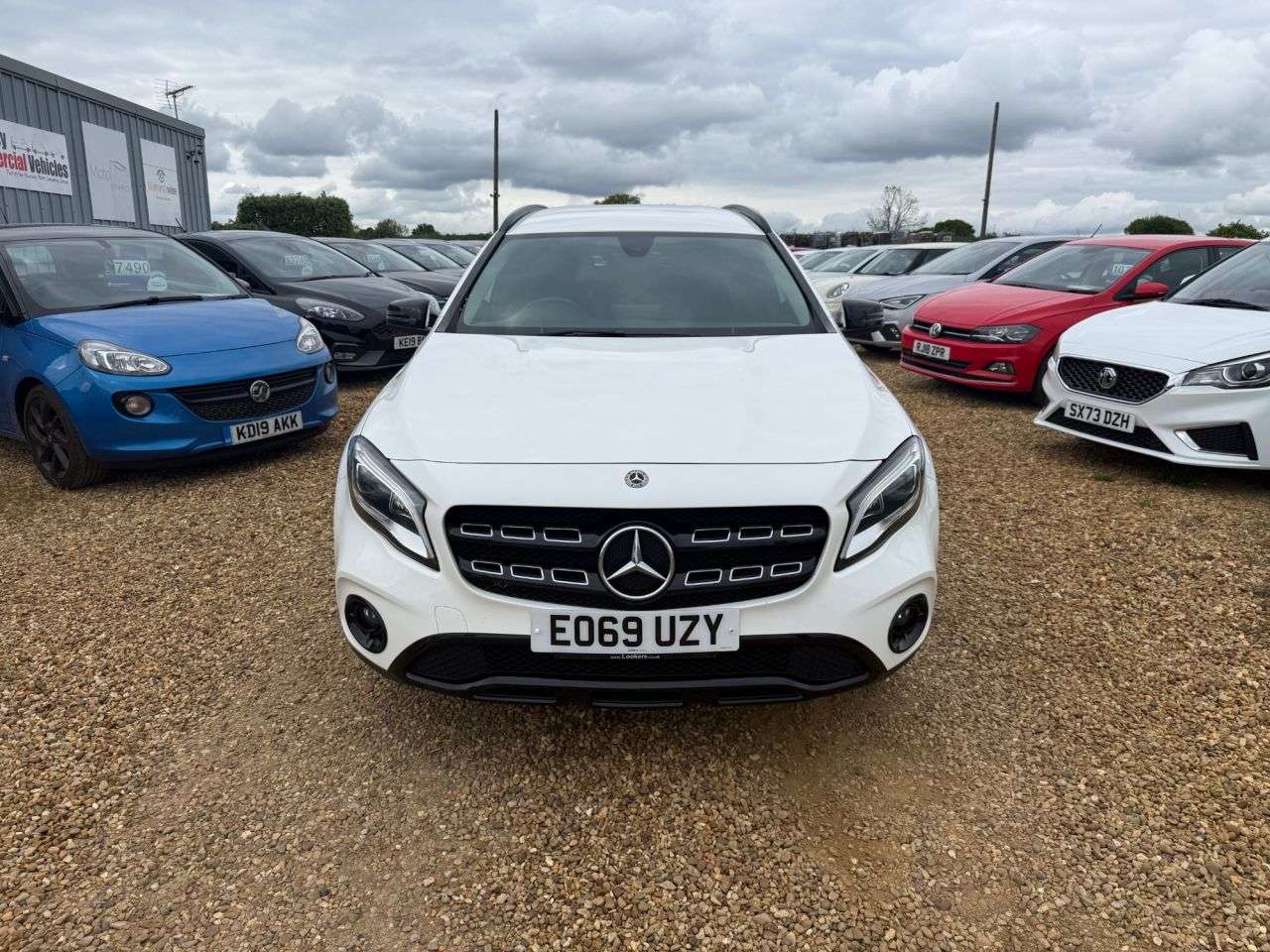 A 2019 MERCEDES-BENZ GLA 1.6 GLA180 GPF Urban Edition SUV 5dr Petrol 7G-DCT Euro 6 (s/s) (122 ps) A 2019 MERCEDES-BENZ GLA 1.6 GLA180 GPF Urban Edition SUV 5dr Petrol 7G-DCT Euro 6 (s/s) (122 ps)