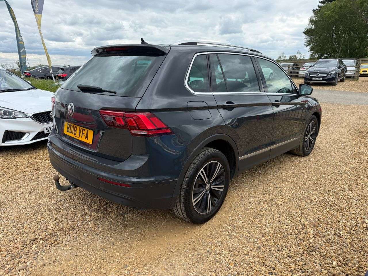 A 2018 VOLKSWAGEN TIGUAN 2.0 TDI SE Navigation SUV 5dr Diesel Manual Euro 6 (s/s) (150 ps) A 2018 VOLKSWAGEN TIGUAN 2.0 TDI SE Navigation SUV 5dr Diesel Manual Euro 6 (s/s) (150 ps)