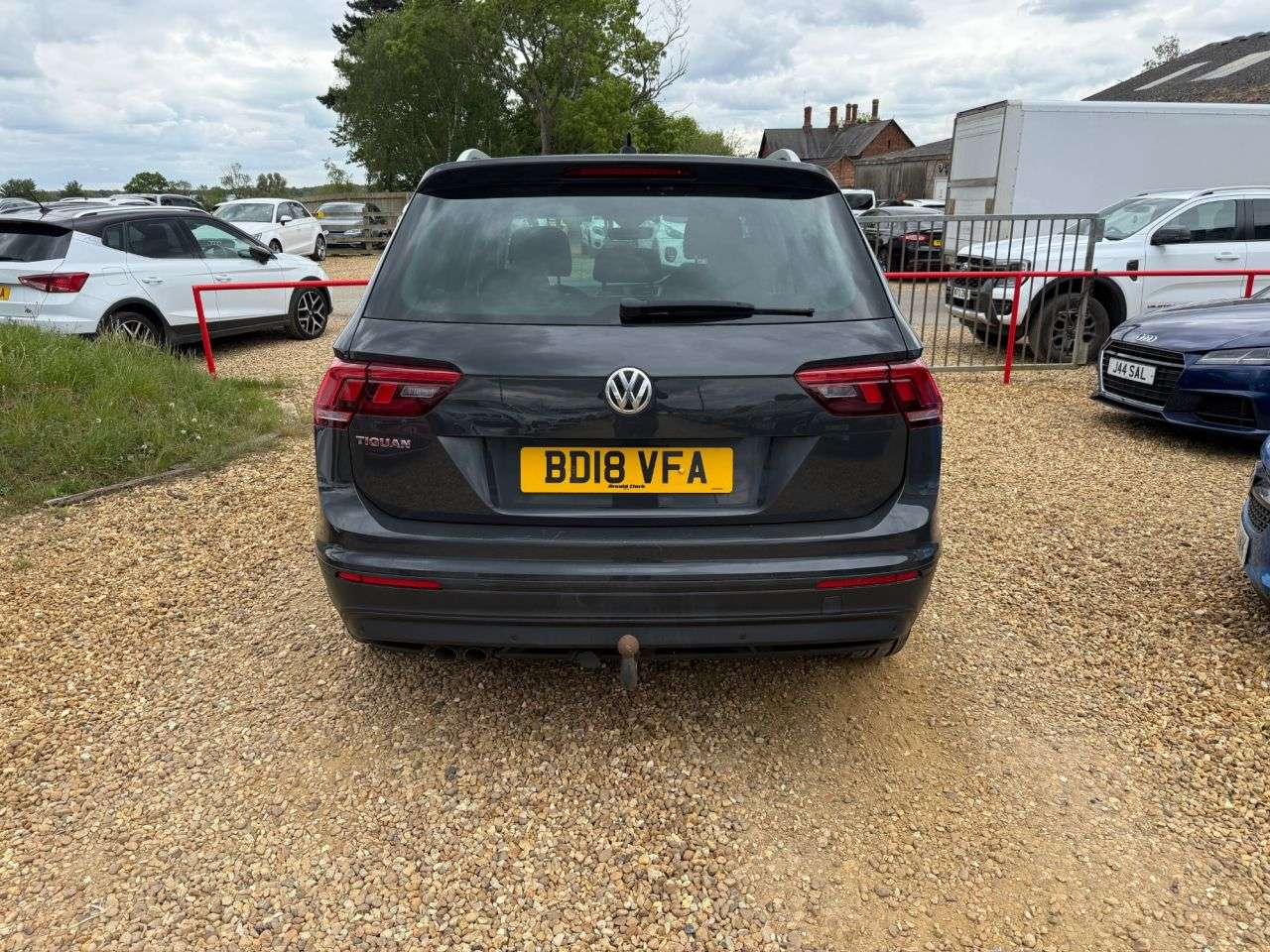 2018 VOLKSWAGEN TIGUAN 2018 VOLKSWAGEN TIGUAN