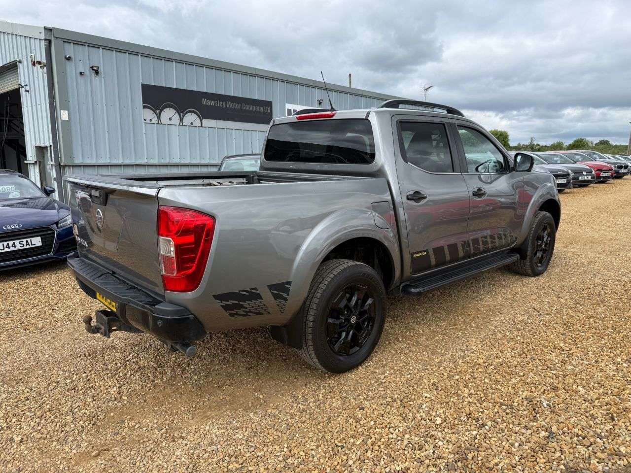 A 2020 NISSAN NAVARA 2.3 dCi N-Guard Pickup Double Cab 4dr Diesel Auto 4WD Euro 6 (190 ps) A 2020 NISSAN NAVARA 2.3 dCi N-Guard Pickup Double Cab 4dr Diesel Auto 4WD Euro 6 (190 ps)