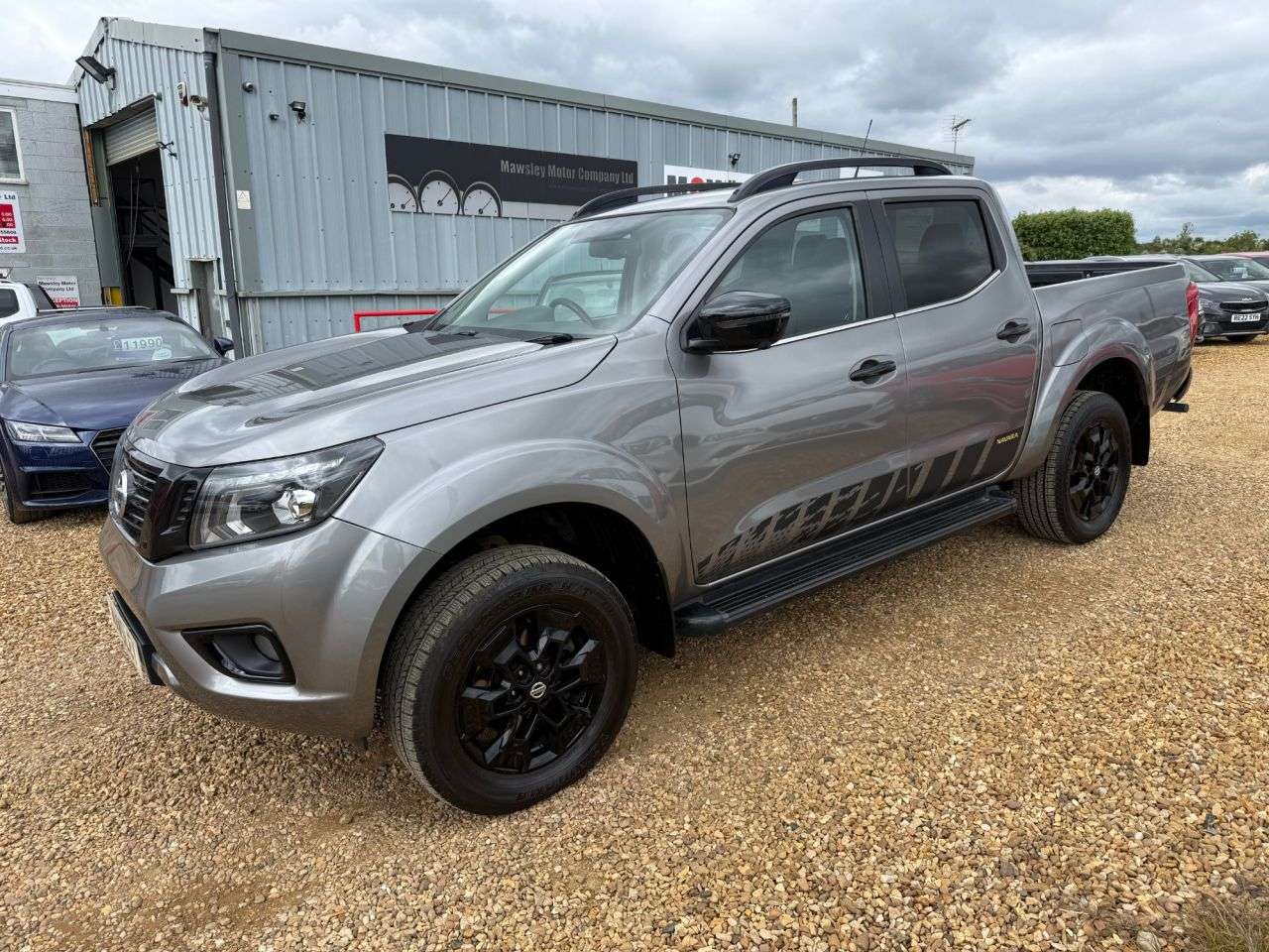 A 2020 NISSAN NAVARA 2.3 dCi N-Guard Pickup Double Cab 4dr Diesel Auto 4WD Euro 6 (190 ps) A 2020 NISSAN NAVARA 2.3 dCi N-Guard Pickup Double Cab 4dr Diesel Auto 4WD Euro 6 (190 ps)