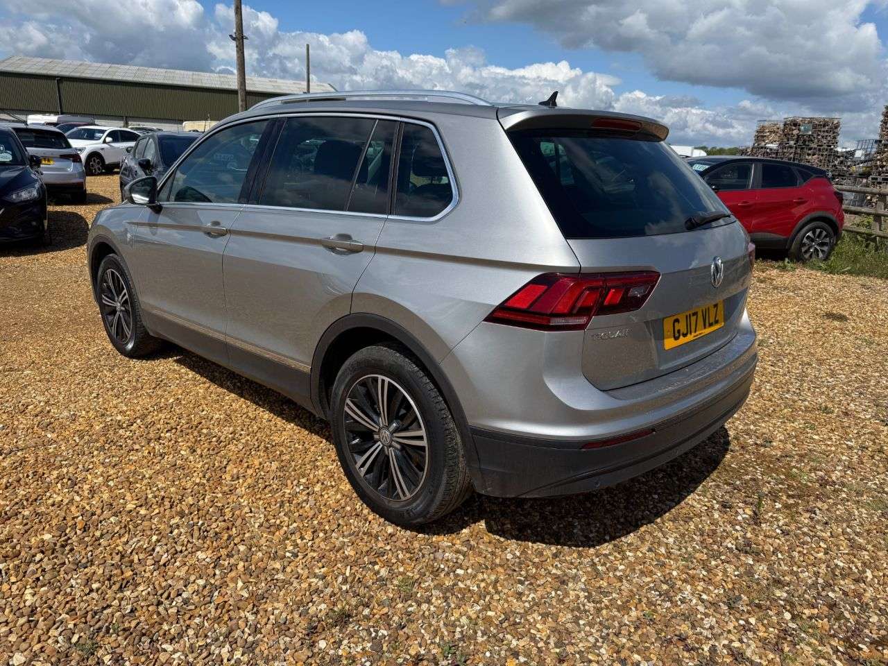 2017 VOLKSWAGEN TIGUAN 2017 VOLKSWAGEN TIGUAN