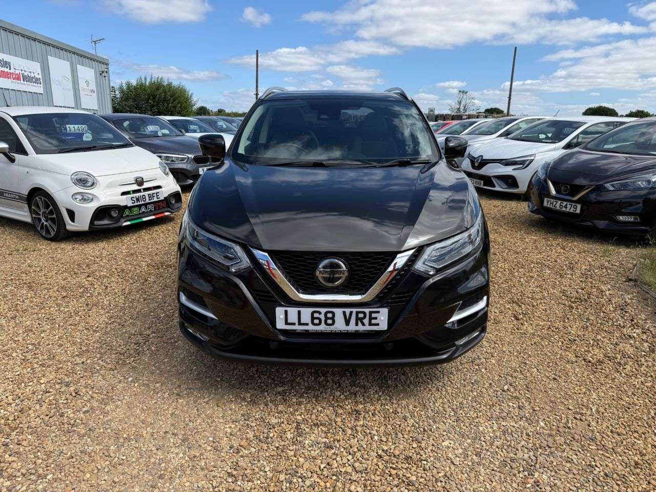 A 2018 NISSAN QASHQAI 1.5 dCi Tekna SUV 5dr Diesel Manual Euro 6 (s/s) (115 ps) A 2018 NISSAN QASHQAI 1.5 dCi Tekna SUV 5dr Diesel Manual Euro 6 (s/s) (115 ps)