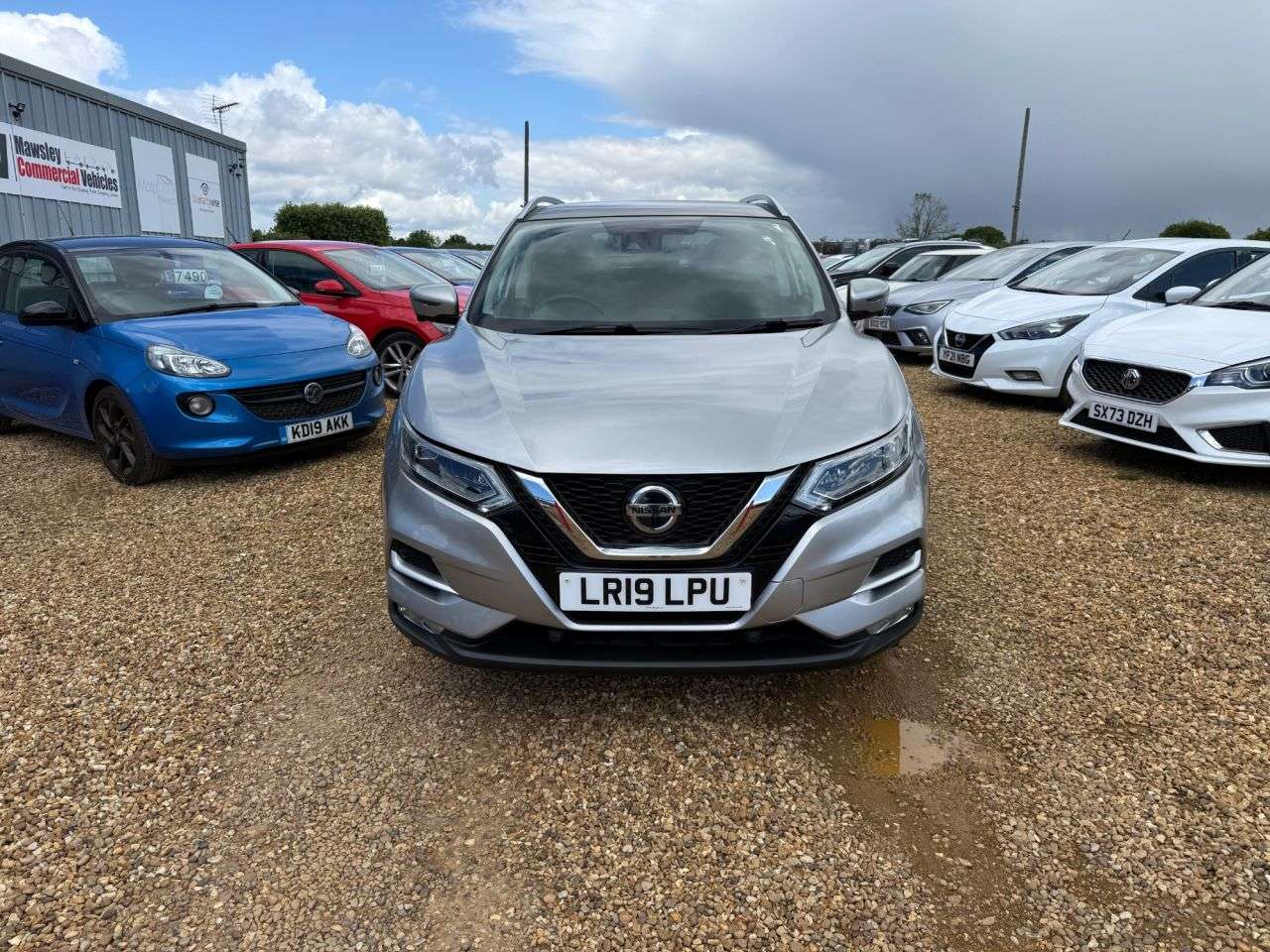 A 2019 NISSAN QASHQAI 1.3 DIG-T Tekna SUV 5dr Petrol Manual Euro 6 (s/s) (140 ps) A 2019 NISSAN QASHQAI 1.3 DIG-T Tekna SUV 5dr Petrol Manual Euro 6 (s/s) (140 ps)
