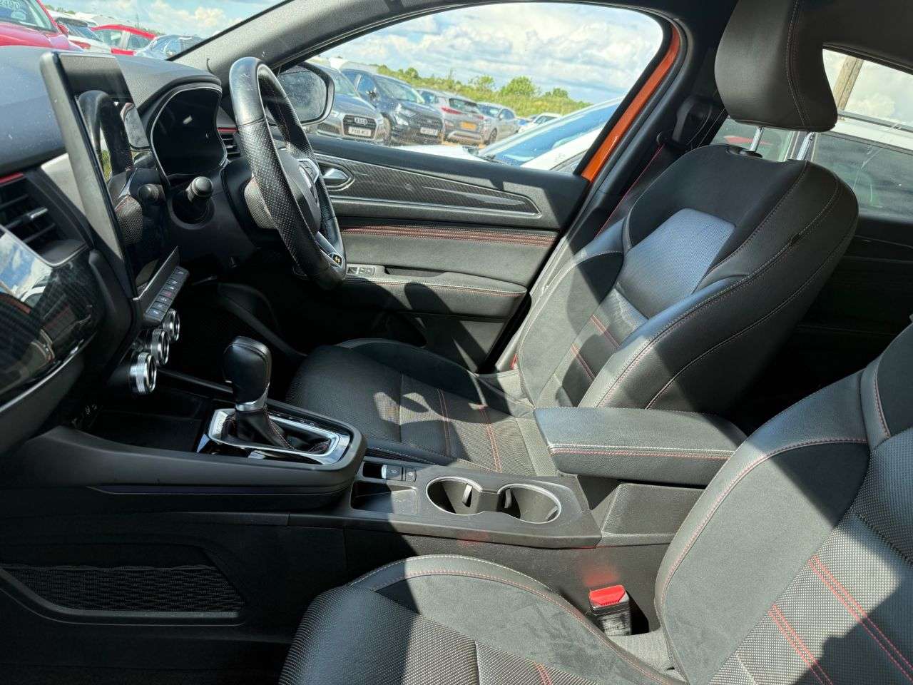 A 2023 RENAULT ARKANA 1.6 E-TECH r.s. line SUV 5dr Petrol Hybrid Auto 2WD Euro 6 (s/s) (145 bhp) A 2023 RENAULT ARKANA 1.6 E-TECH r.s. line SUV 5dr Petrol Hybrid Auto 2WD Euro 6 (s/s) (145 bhp)