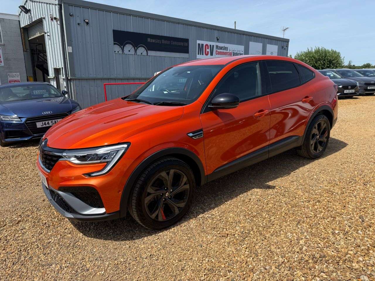 A 2023 RENAULT ARKANA 1.6 E-TECH r.s. line SUV 5dr Petrol Hybrid Auto 2WD Euro 6 (s/s) (145 bhp) A 2023 RENAULT ARKANA 1.6 E-TECH r.s. line SUV 5dr Petrol Hybrid Auto 2WD Euro 6 (s/s) (145 bhp)