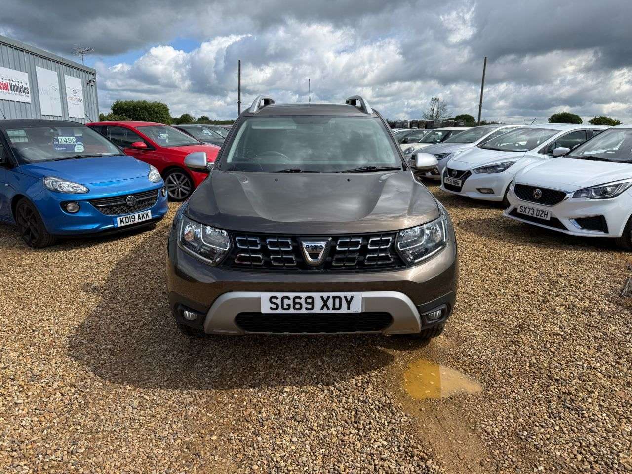 A 2019 DACIA DUSTER 1.3 TCe Prestige SUV 5dr Petrol Manual Euro 6 (s/s) (130 ps) A 2019 DACIA DUSTER 1.3 TCe Prestige SUV 5dr Petrol Manual Euro 6 (s/s) (130 ps)