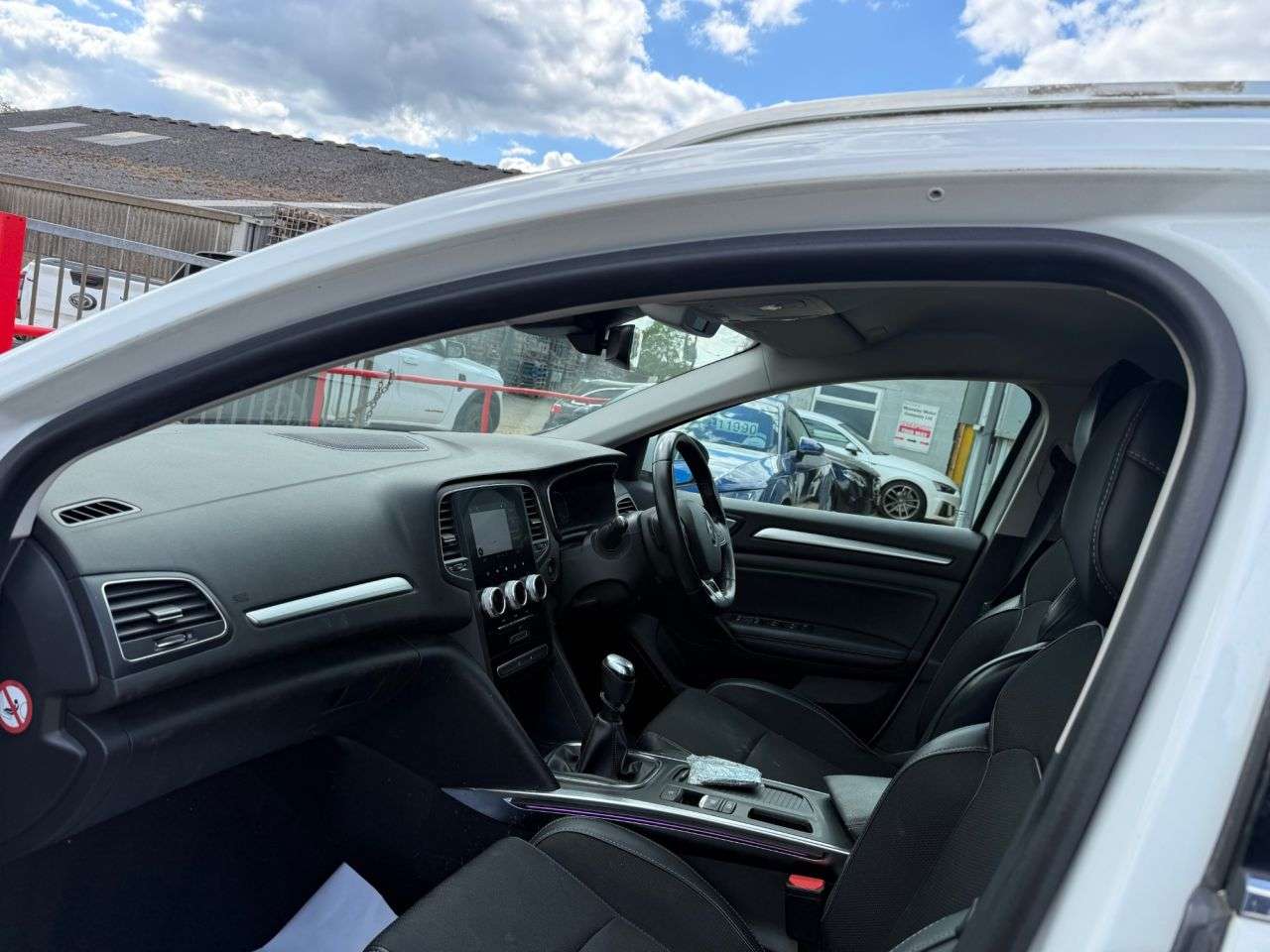 A 2022 RENAULT MEGANE 1.5 Blue dCi Iconic Sport Tourer 5dr Diesel Manual Euro 6 (s/s) (115 ps) A 2022 RENAULT MEGANE 1.5 Blue dCi Iconic Sport Tourer 5dr Diesel Manual Euro 6 (s/s) (115 ps)