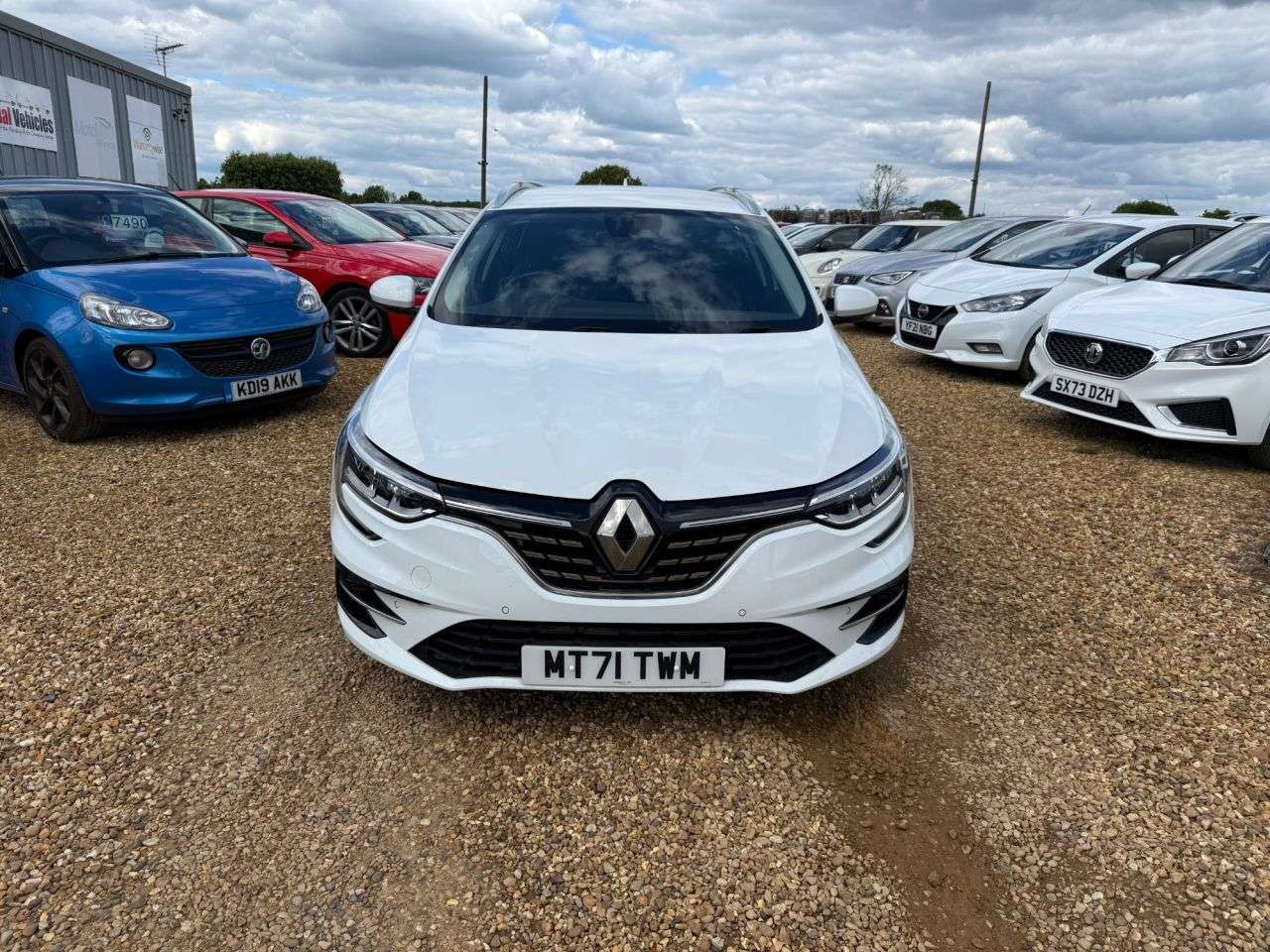 A 2022 RENAULT MEGANE 1.5 Blue dCi Iconic Sport Tourer 5dr Diesel Manual Euro 6 (s/s) (115 ps) A 2022 RENAULT MEGANE 1.5 Blue dCi Iconic Sport Tourer 5dr Diesel Manual Euro 6 (s/s) (115 ps)