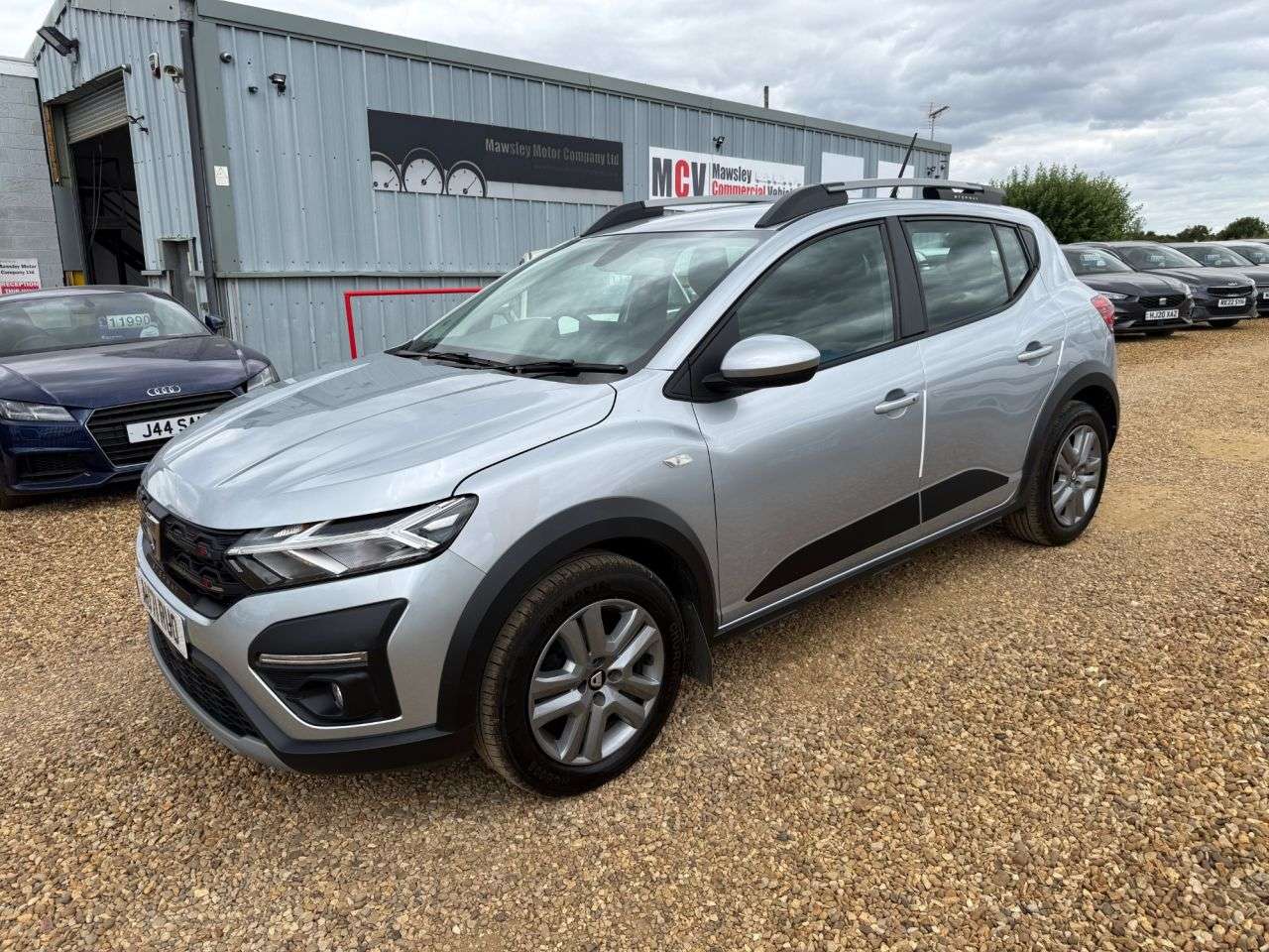 A 2021 DACIA SANDERO STEPWAY 1.0 TCe Comfort Hatchback 5dr Bi Fuel Manual Euro 6 (s/s) (100 ps) A 2021 DACIA SANDERO STEPWAY 1.0 TCe Comfort Hatchback 5dr Bi Fuel Manual Euro 6 (s/s) (100 ps)