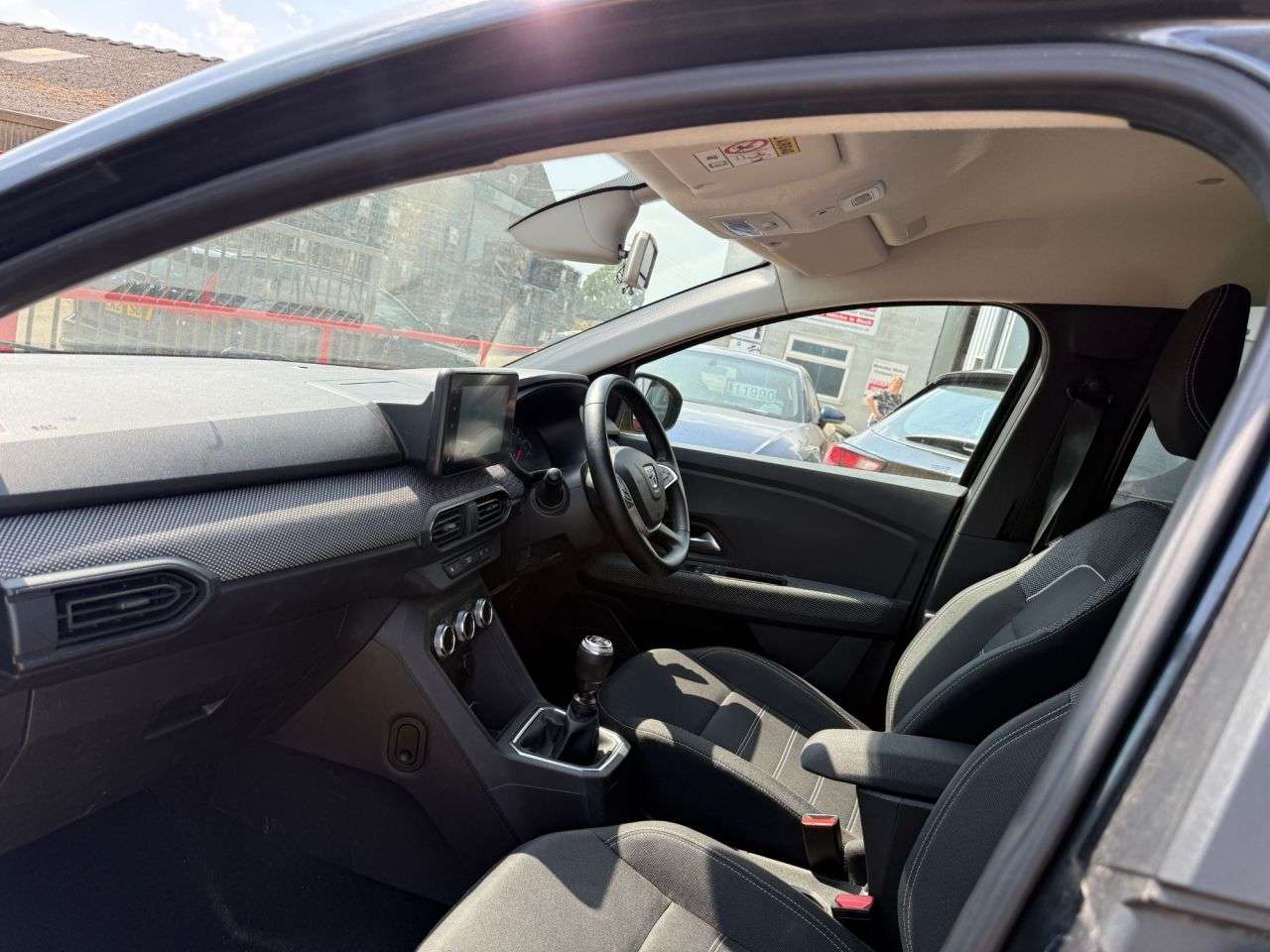 A 2022 DACIA JOGGER 1.0 TCe Comfort MPV 5dr Petrol Manual Euro 6 (s/s) (110 ps) A 2022 DACIA JOGGER 1.0 TCe Comfort MPV 5dr Petrol Manual Euro 6 (s/s) (110 ps)
