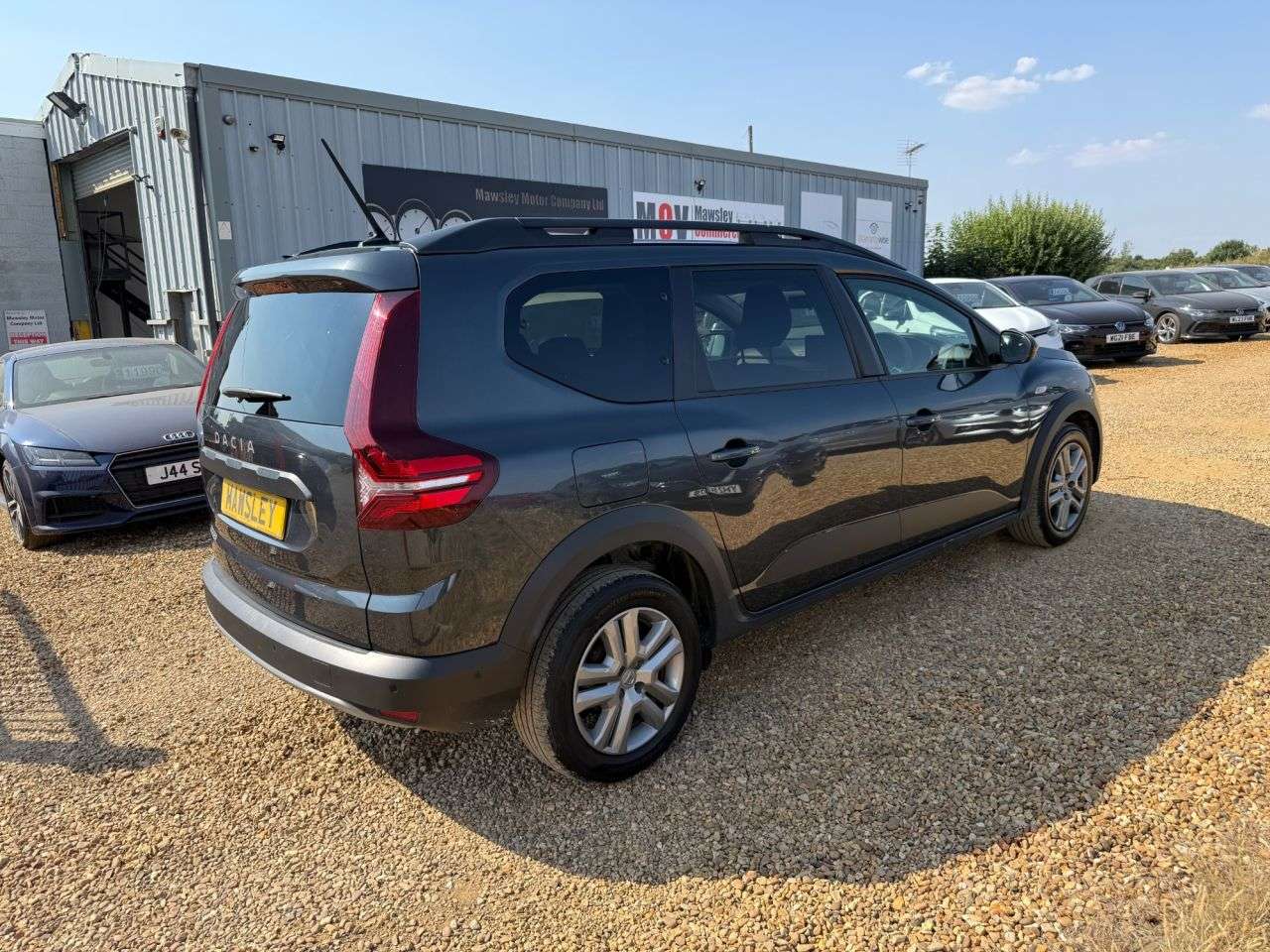 A 2022 DACIA JOGGER 1.0 TCe Comfort MPV 5dr Petrol Manual Euro 6 (s/s) (110 ps) A 2022 DACIA JOGGER 1.0 TCe Comfort MPV 5dr Petrol Manual Euro 6 (s/s) (110 ps)