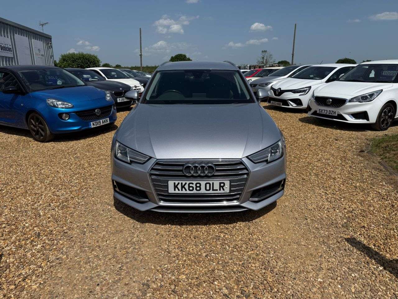 A 2019 AUDI A4 AVANT 2.0 TDI 35 Sport Estate 5dr Diesel S Tronic Euro 6 (s/s) (150 ps) A 2019 AUDI A4 AVANT 2.0 TDI 35 Sport Estate 5dr Diesel S Tronic Euro 6 (s/s) (150 ps)