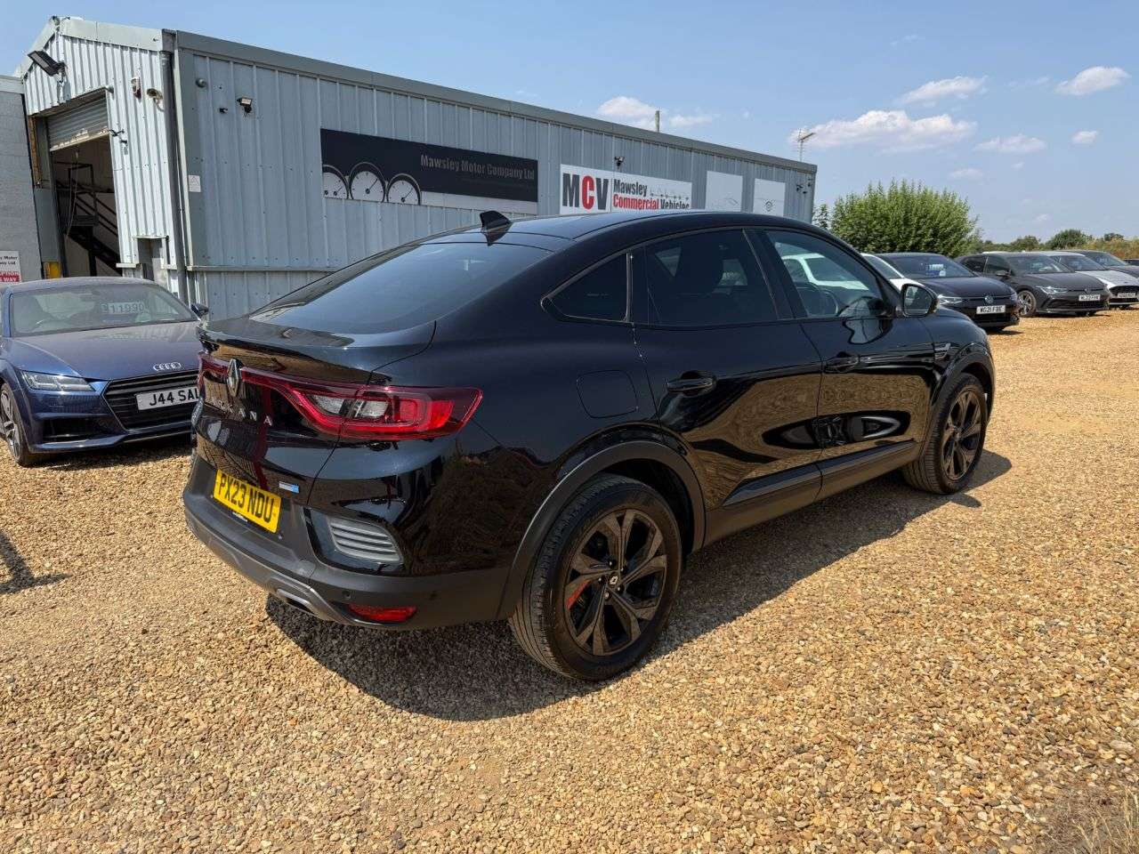 A 2023 RENAULT ARKANA 1.6 E-TECH r.s. line SUV 5dr Petrol Hybrid Auto 2WD Euro 6 (s/s) (145 bhp) A 2023 RENAULT ARKANA 1.6 E-TECH r.s. line SUV 5dr Petrol Hybrid Auto 2WD Euro 6 (s/s) (145 bhp)