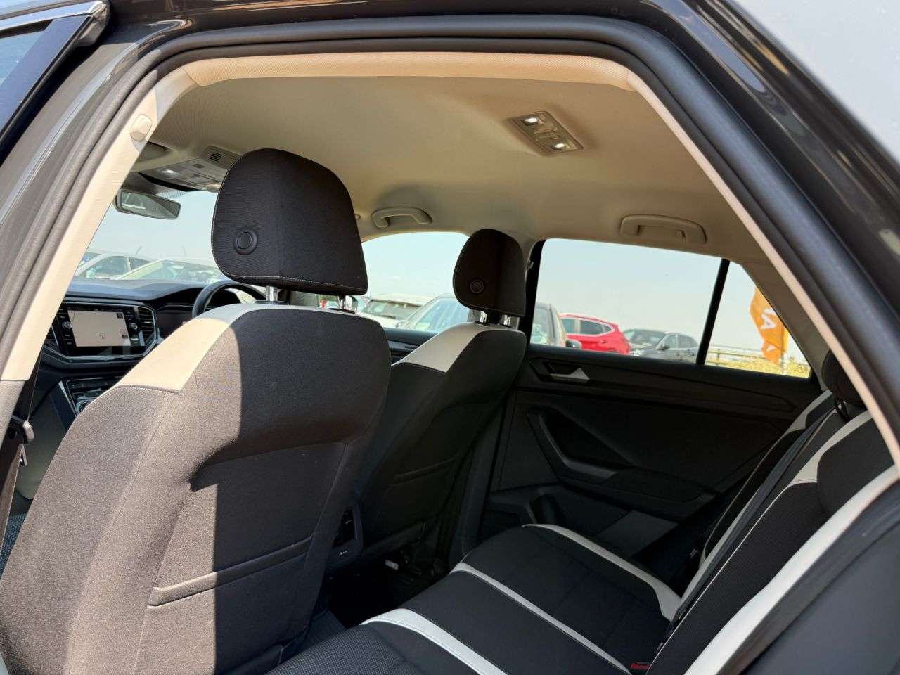 2018 VOLKSWAGEN T-ROC 2018 VOLKSWAGEN T-ROC