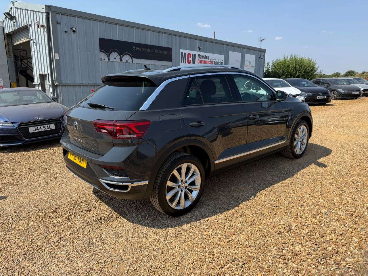 A 2018 VOLKSWAGEN T-ROC 1.5 TSI EVO SEL SUV 5dr Petrol Manual Euro 6 (s/s) (150 ps) A 2018 VOLKSWAGEN T-ROC 1.5 TSI EVO SEL SUV 5dr Petrol Manual Euro 6 (s/s) (150 ps)