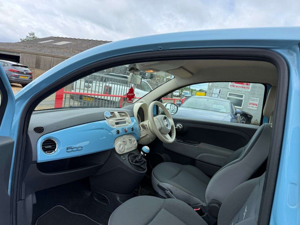 A 2014 FIAT 500 1.2 Colour Therapy Hatchback 3dr Petrol Manual Euro 6 (s/s) (69 bhp) A 2014 FIAT 500 1.2 Colour Therapy Hatchback 3dr Petrol Manual Euro 6 (s/s) (69 bhp)