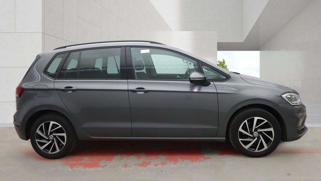 2019 VOLKSWAGEN GOLF SV 2019 VOLKSWAGEN GOLF SV