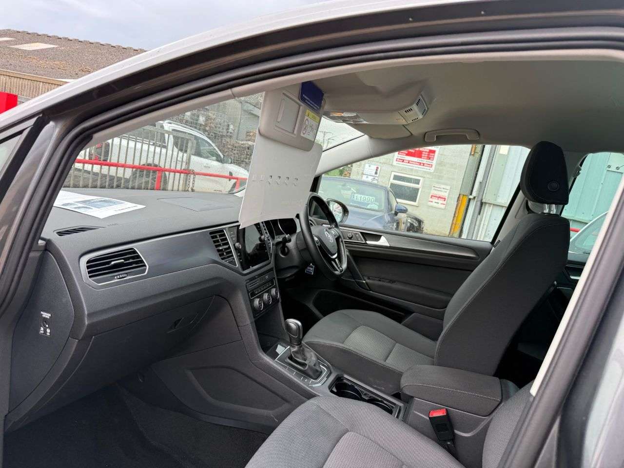 A 2019 VOLKSWAGEN GOLF SV 2.0 TDI Match MPV 5dr Diesel DSG Euro 6 (s/s) (150 ps) A 2019 VOLKSWAGEN GOLF SV 2.0 TDI Match MPV 5dr Diesel DSG Euro 6 (s/s) (150 ps)