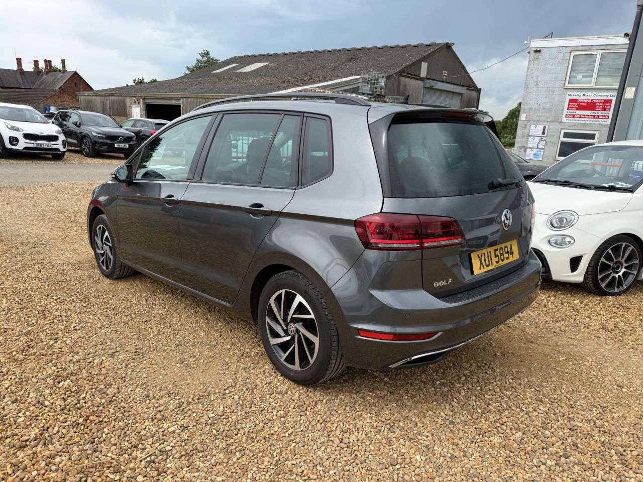 2019 VOLKSWAGEN GOLF SV 2019 VOLKSWAGEN GOLF SV