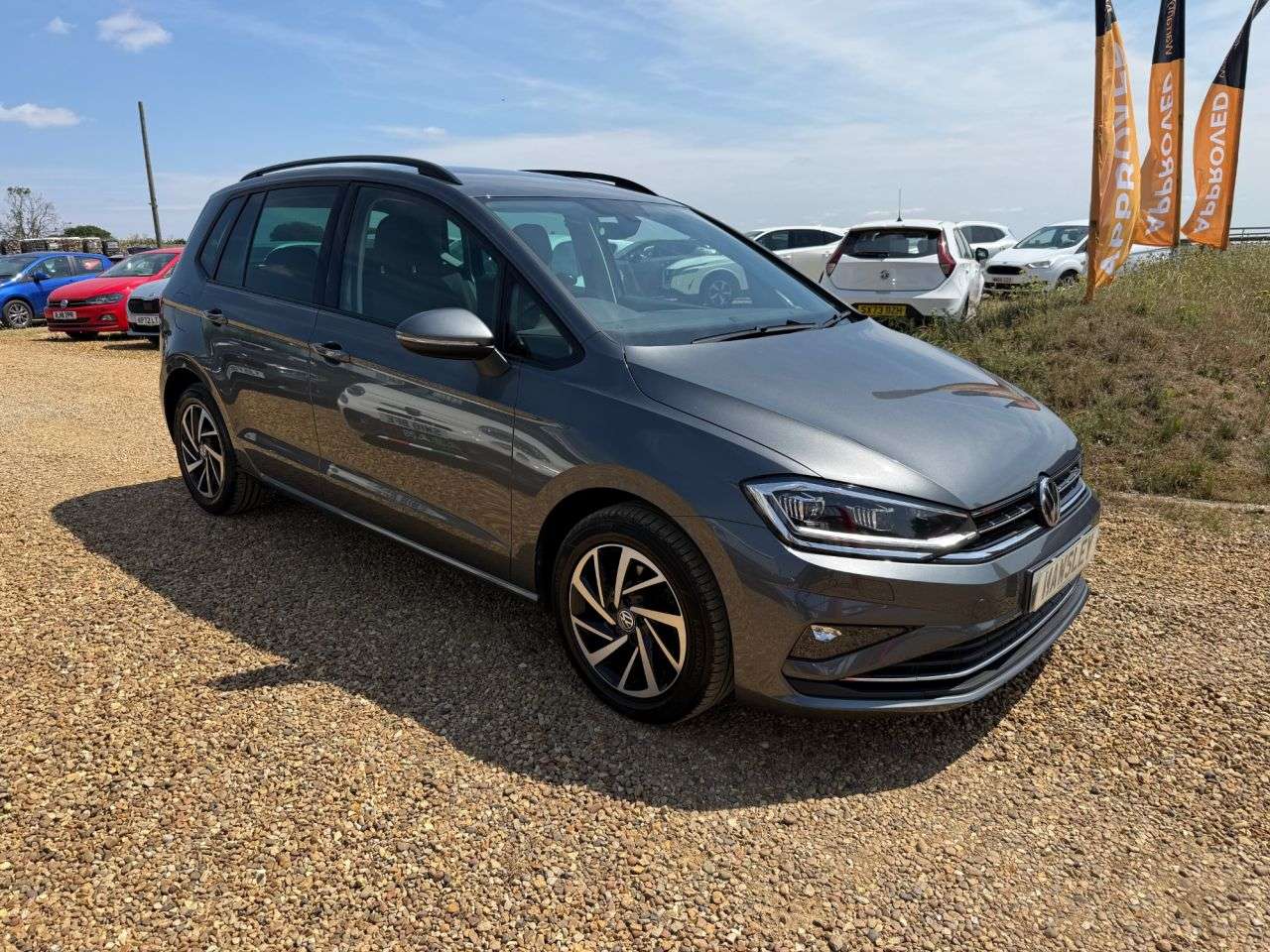2019 VOLKSWAGEN GOLF SV 2019 VOLKSWAGEN GOLF SV
