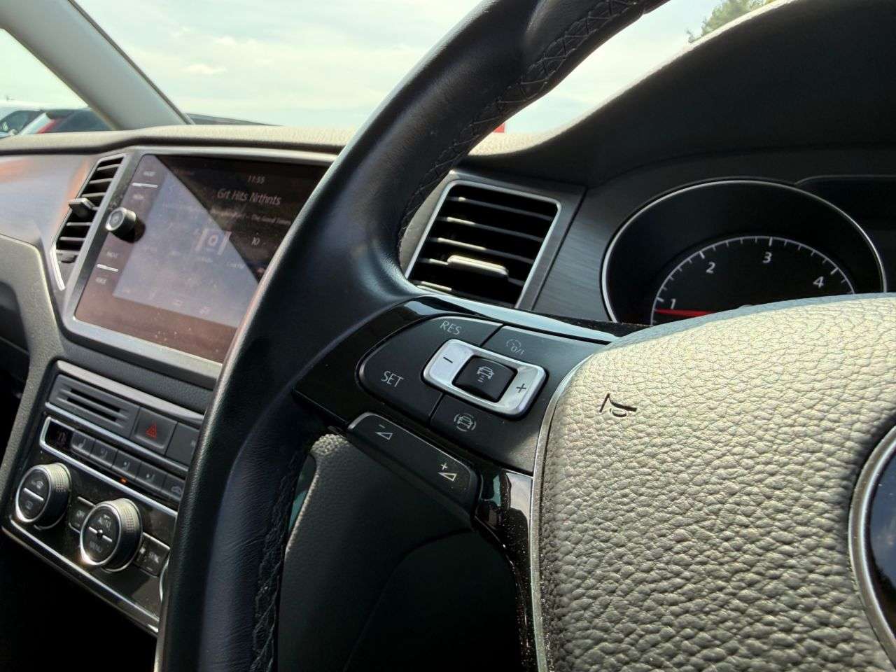 2019 VOLKSWAGEN GOLF SV 2019 VOLKSWAGEN GOLF SV