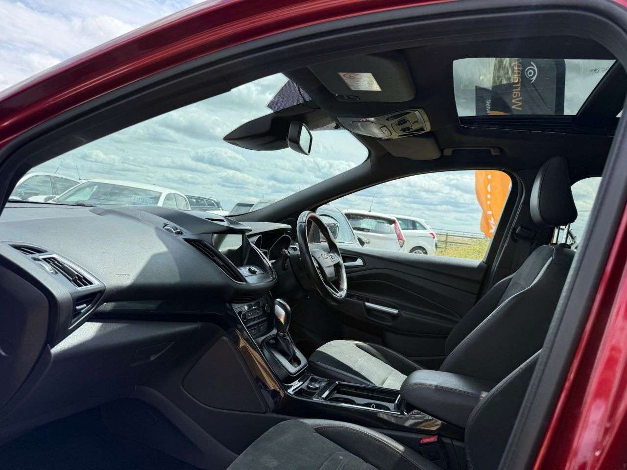 A 2018 FORD KUGA ST-LINE X TDCI A 2018 FORD KUGA ST-LINE X TDCI