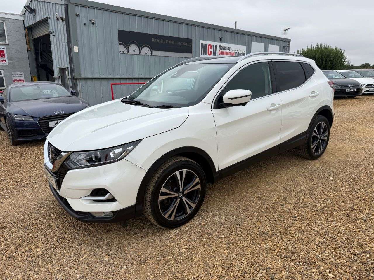 A 2021 NISSAN QASHQAI 1.3 DIG-T N-Connecta SUV 5dr Petrol Manual Euro 6 (s/s) (140 ps) A 2021 NISSAN QASHQAI 1.3 DIG-T N-Connecta SUV 5dr Petrol Manual Euro 6 (s/s) (140 ps)