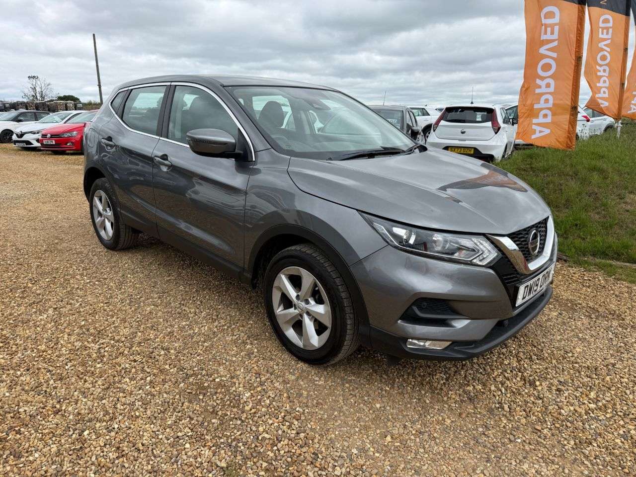 A 2019 NISSAN QASHQAI 1.3 DIG-T Acenta Premium SUV 5dr Petrol Manual Euro 6 (s/s) (140 ps) A 2019 NISSAN QASHQAI 1.3 DIG-T Acenta Premium SUV 5dr Petrol Manual Euro 6 (s/s) (140 ps)