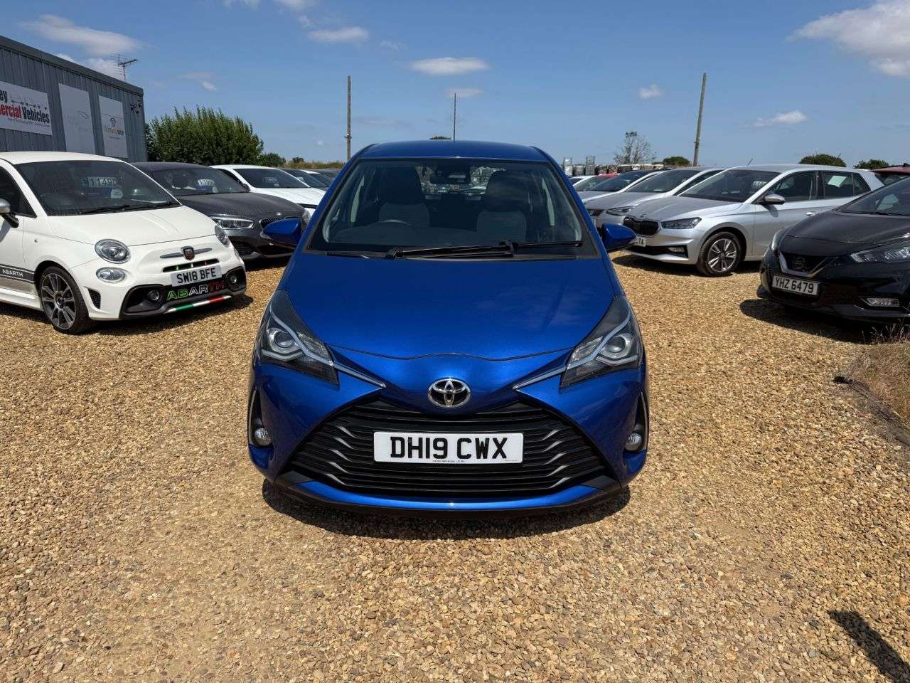 A 2019 TOYOTA YARIS 1.5 VVT-i Icon Hatchback 5dr Petrol Manual Euro 6 (111 ps) A 2019 TOYOTA YARIS 1.5 VVT-i Icon Hatchback 5dr Petrol Manual Euro 6 (111 ps)