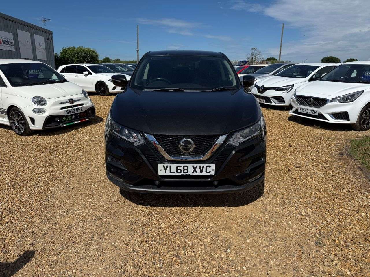 A 2019 NISSAN QASHQAI 1.3 DIG-T Acenta Premium SUV 5dr Petrol Manual Euro 6 (s/s) (140 ps) A 2019 NISSAN QASHQAI 1.3 DIG-T Acenta Premium SUV 5dr Petrol Manual Euro 6 (s/s) (140 ps)
