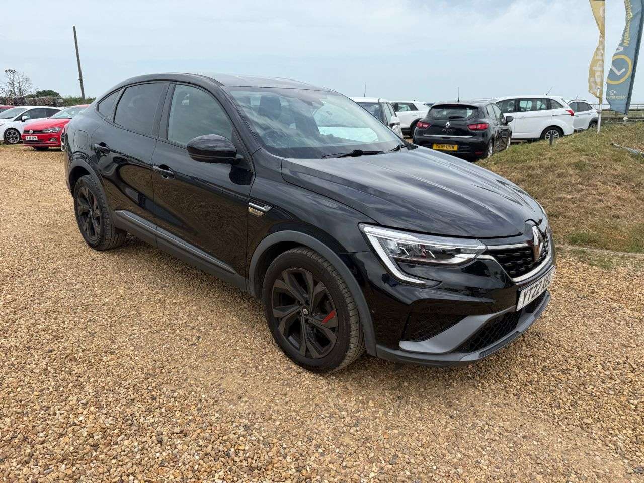 A 2022 RENAULT ARKANA 1.3 TCe MHEV r.s. line SUV 5dr Petrol EDC 2WD Euro 6 (s/s) (140 ps) A 2022 RENAULT ARKANA 1.3 TCe MHEV r.s. line SUV 5dr Petrol EDC 2WD Euro 6 (s/s) (140 ps)