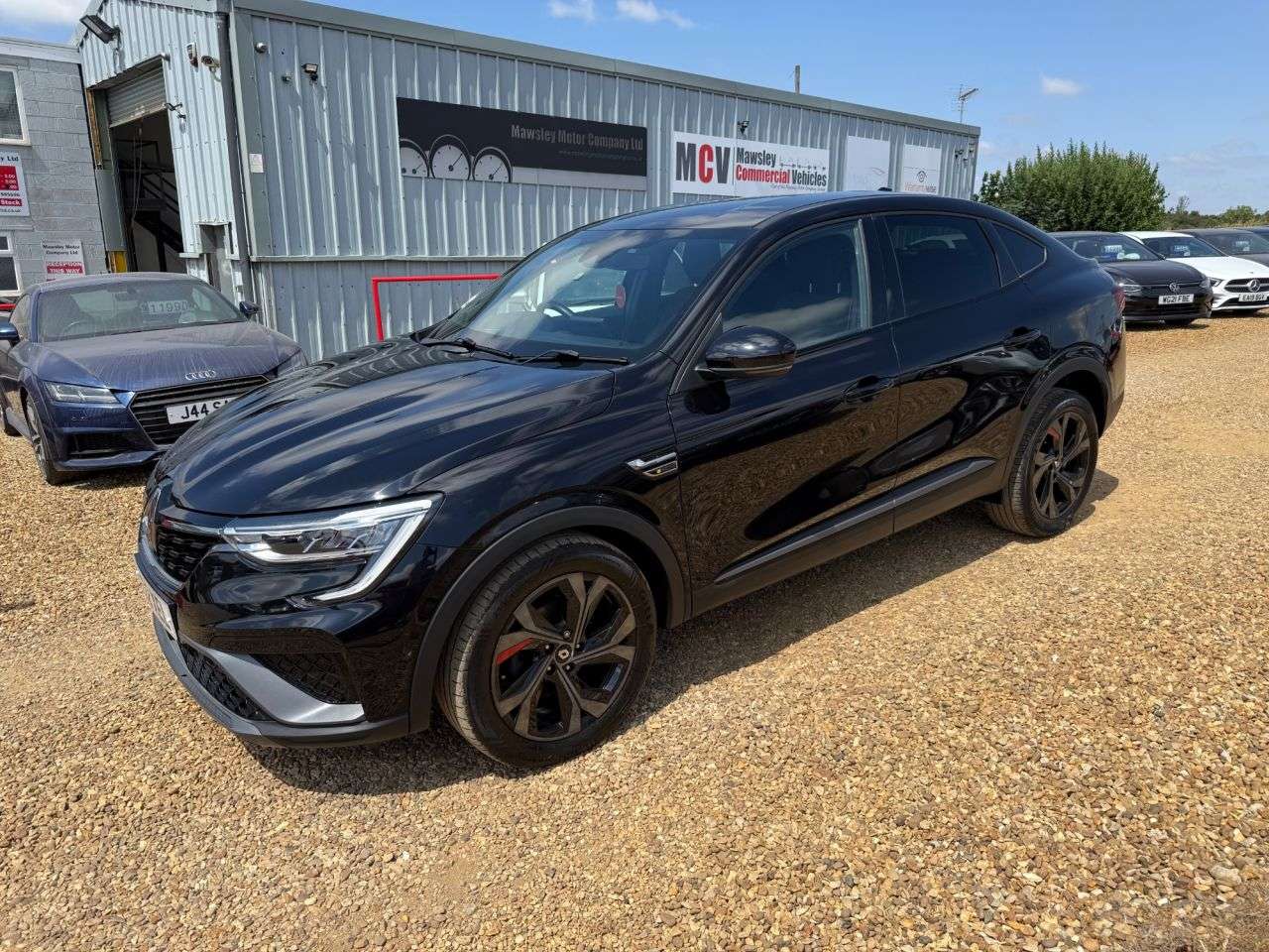 A 2022 RENAULT ARKANA 1.3 TCe MHEV r.s. line SUV 5dr Petrol EDC 2WD Euro 6 (s/s) (140 ps) A 2022 RENAULT ARKANA 1.3 TCe MHEV r.s. line SUV 5dr Petrol EDC 2WD Euro 6 (s/s) (140 ps)