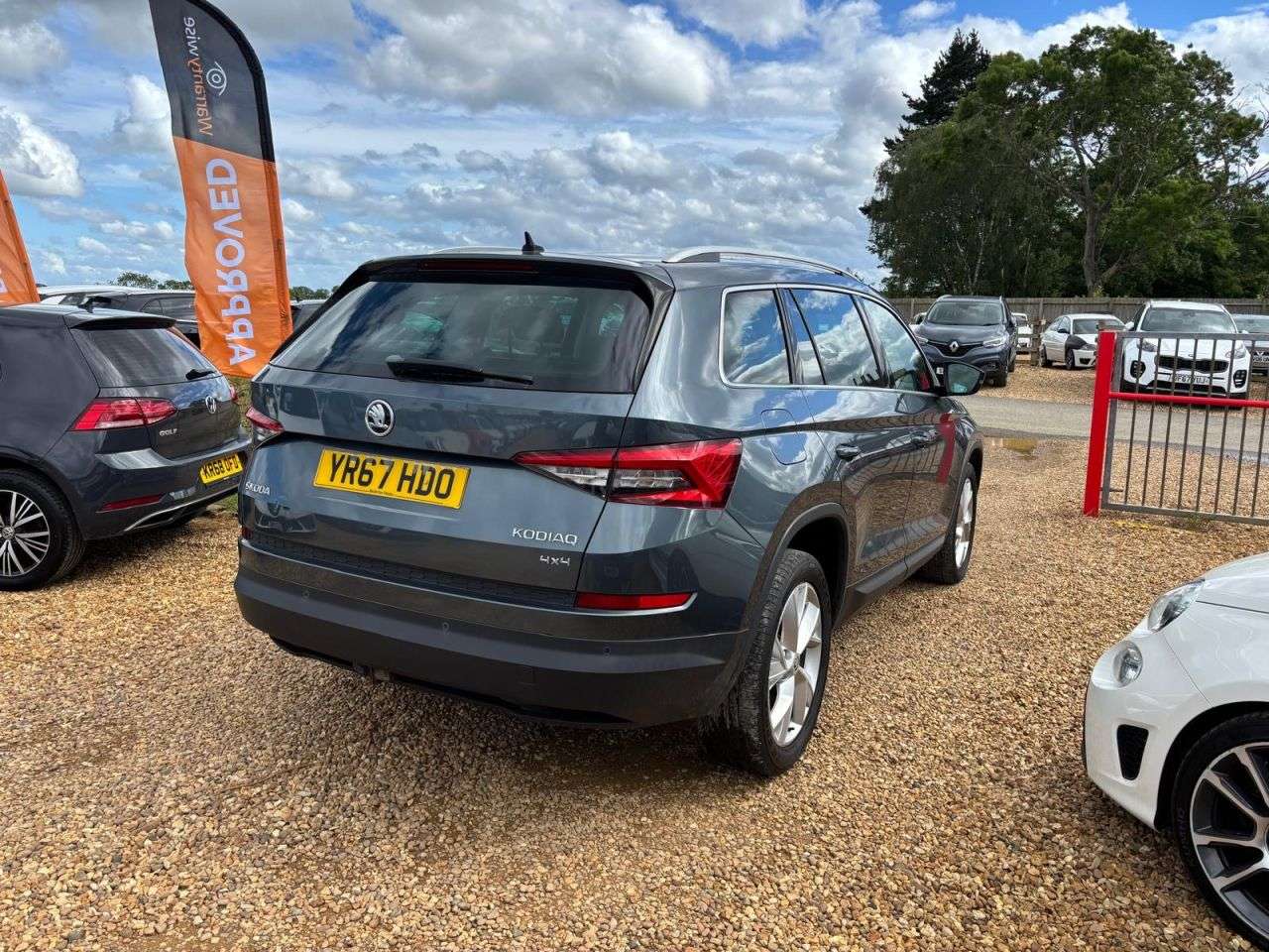 A 2017 SKODA KODIAQ 2.0 TDI Edition SUV 5dr Diesel DSG 4WD Euro 6 (s/s) (7 Seat) (190 ps) A 2017 SKODA KODIAQ 2.0 TDI Edition SUV 5dr Diesel DSG 4WD Euro 6 (s/s) (7 Seat) (190 ps)