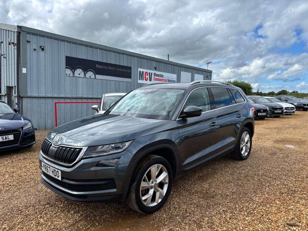 A 2017 SKODA KODIAQ 2.0 TDI Edition SUV 5dr Diesel DSG 4WD Euro 6 (s/s) (7 Seat) (190 ps) A 2017 SKODA KODIAQ 2.0 TDI Edition SUV 5dr Diesel DSG 4WD Euro 6 (s/s) (7 Seat) (190 ps)