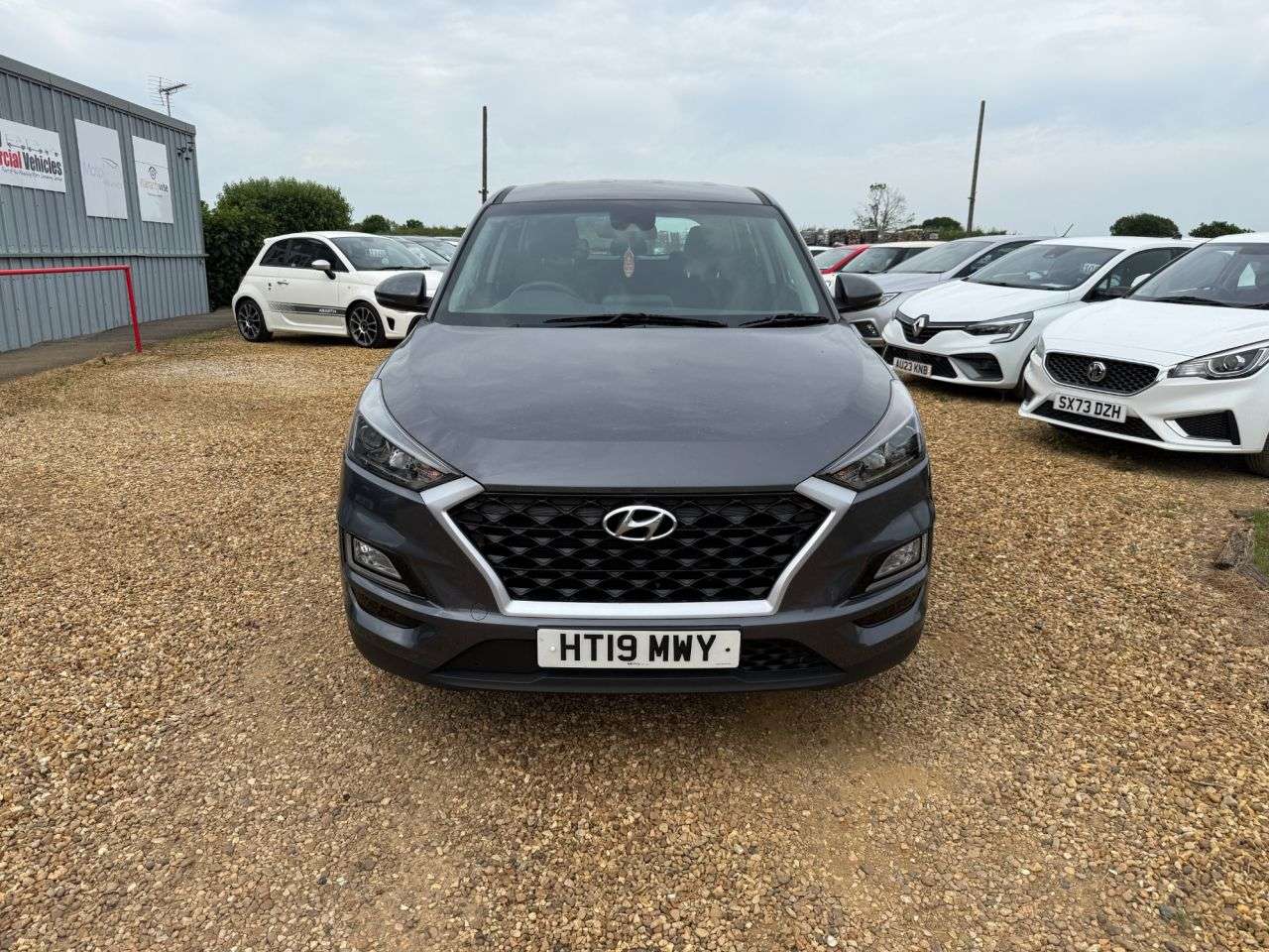 A 2019 HYUNDAI TUCSON 1.6 GDi S Connect SUV 5dr Petrol Manual Euro 6 (s/s) (132 ps) A 2019 HYUNDAI TUCSON 1.6 GDi S Connect SUV 5dr Petrol Manual Euro 6 (s/s) (132 ps)