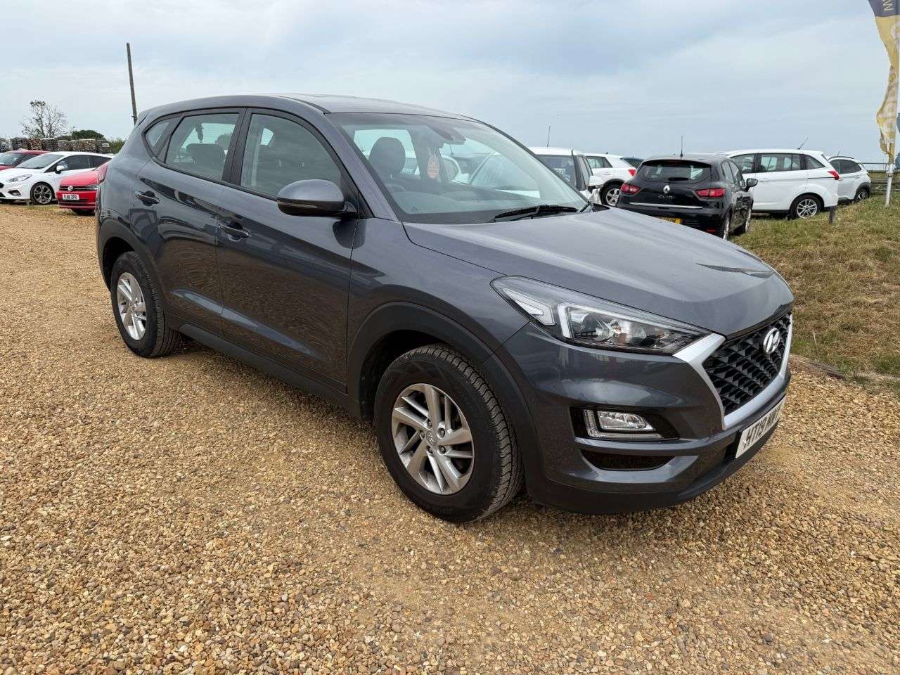 A 2019 HYUNDAI TUCSON 1.6 GDi S Connect SUV 5dr Petrol Manual Euro 6 (s/s) (132 ps) A 2019 HYUNDAI TUCSON 1.6 GDi S Connect SUV 5dr Petrol Manual Euro 6 (s/s) (132 ps)