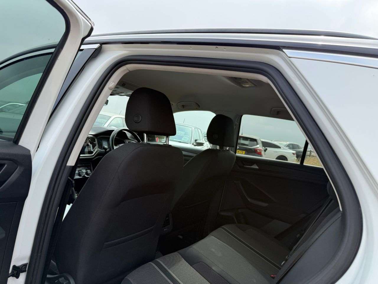 2018 VOLKSWAGEN T-ROC 2018 VOLKSWAGEN T-ROC