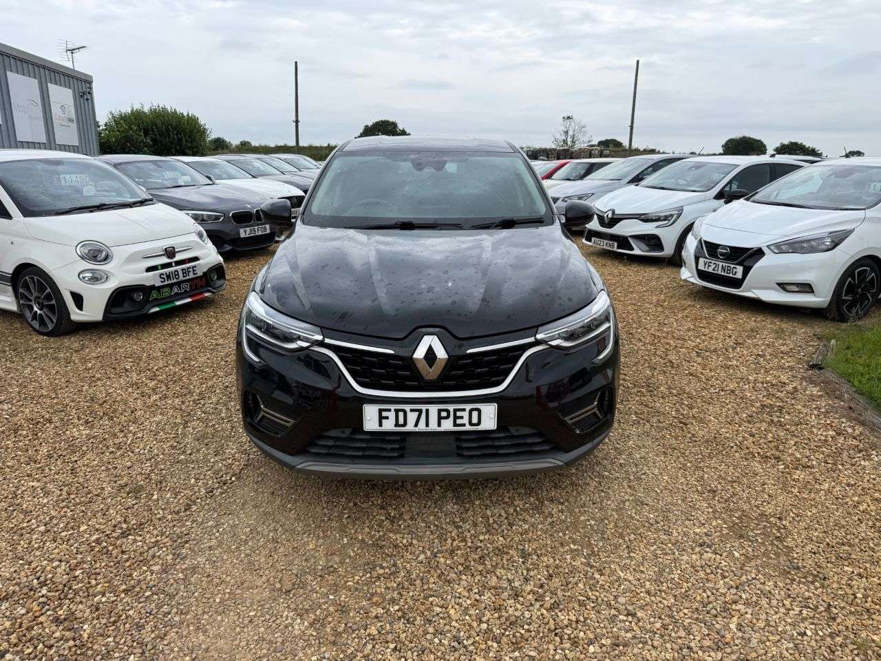 A 2022 RENAULT ARKANA 1.6 E-TECH S Edition SUV 5dr Petrol Hybrid Auto 2WD Euro 6 (s/s) (145 bhp) A 2022 RENAULT ARKANA 1.6 E-TECH S Edition SUV 5dr Petrol Hybrid Auto 2WD Euro 6 (s/s) (145 bhp)